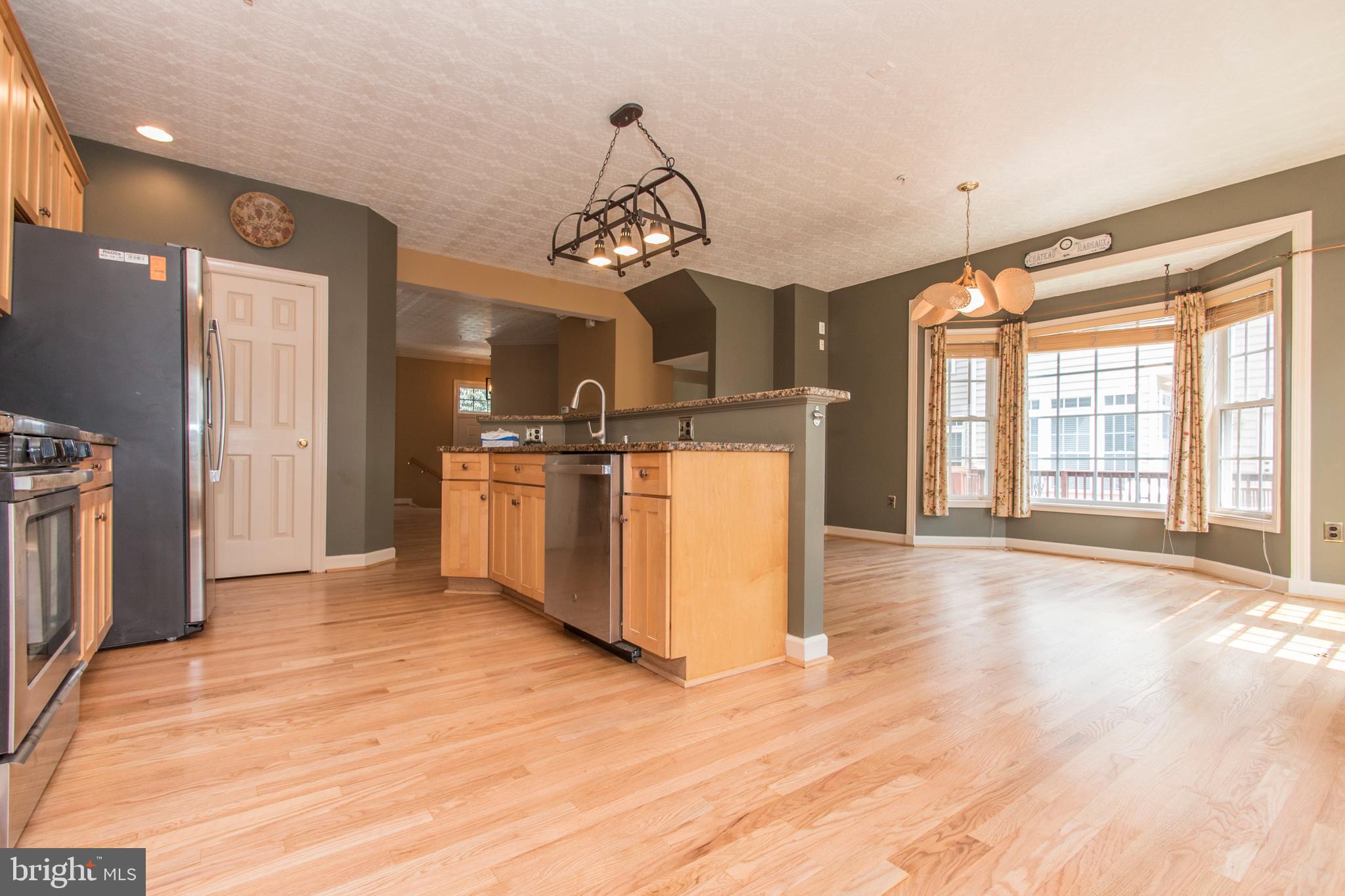 KINGSVIEW VILLAGE - Residential Lease