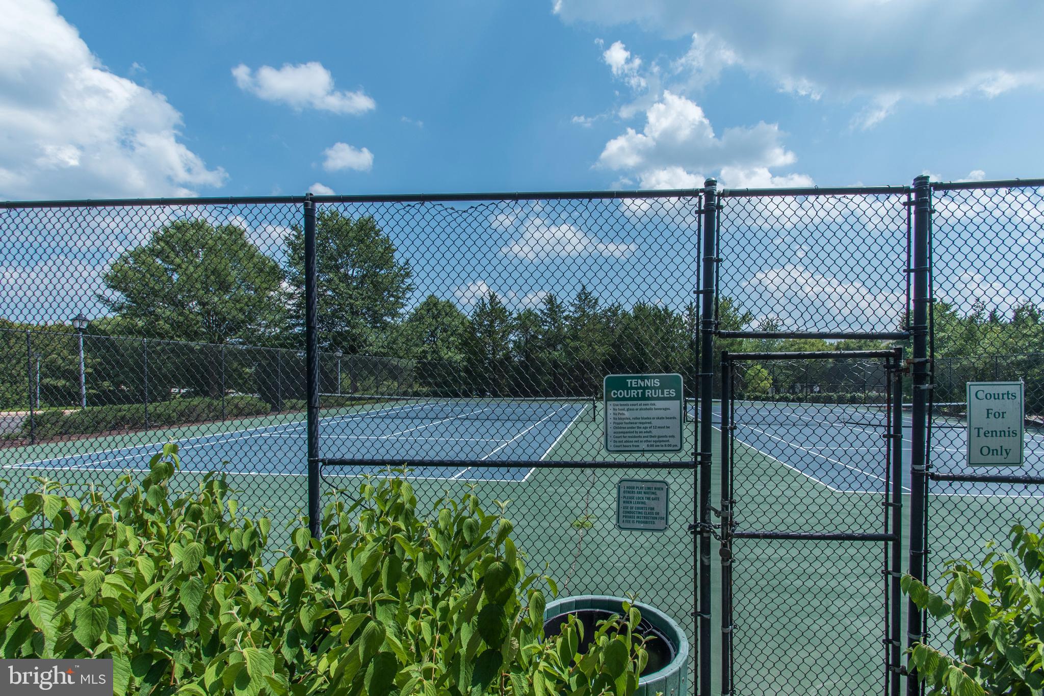 KINGSVIEW VILLAGE - Residential Lease