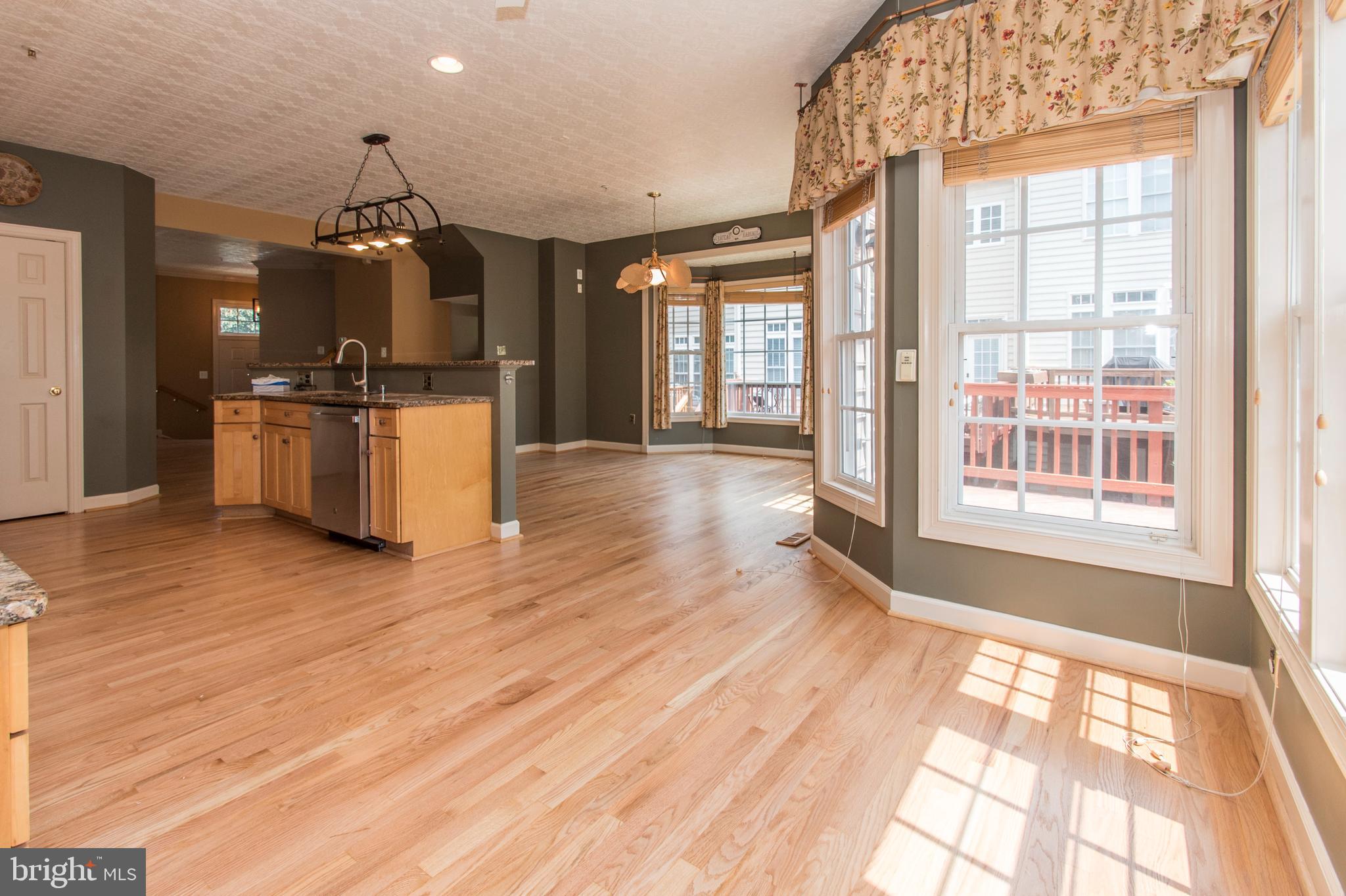 KINGSVIEW VILLAGE - Residential Lease