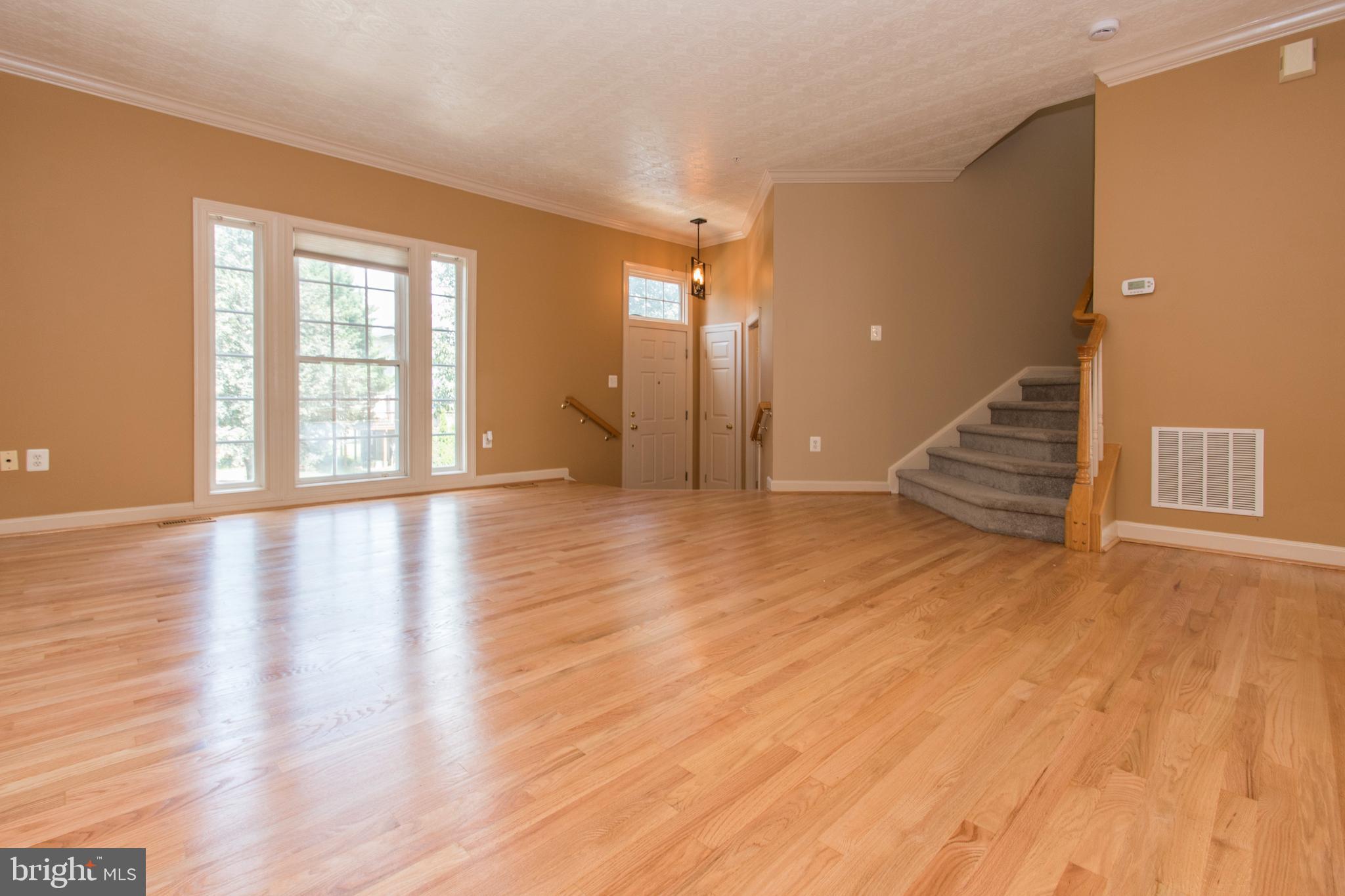 KINGSVIEW VILLAGE - Residential Lease