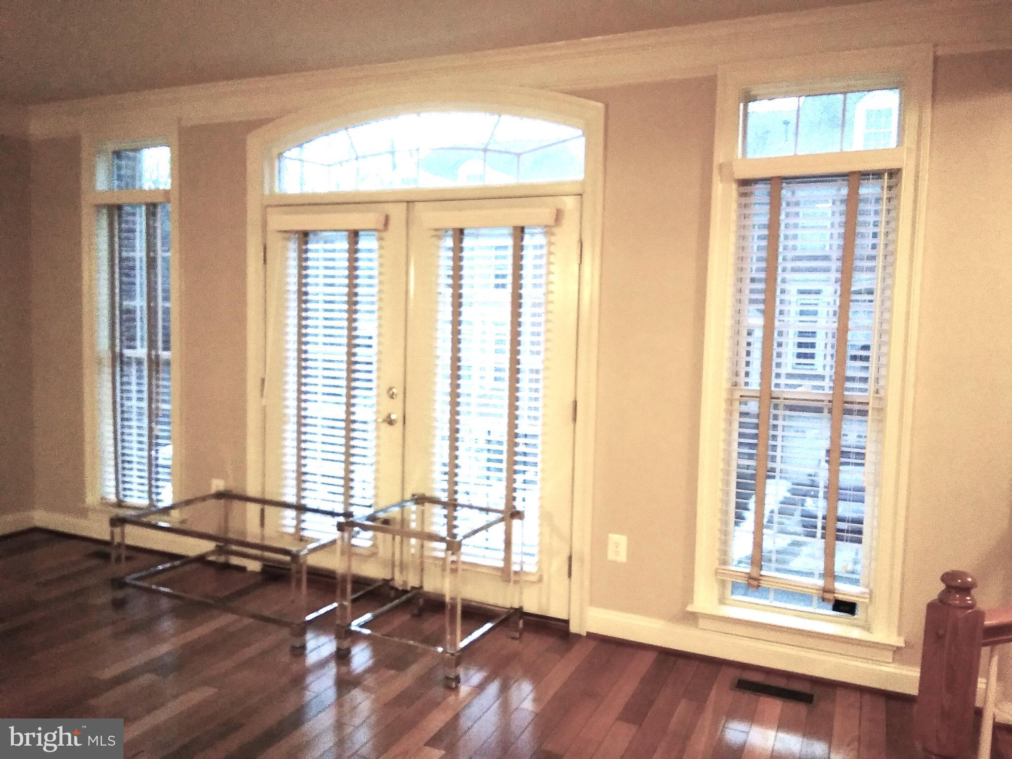 FAIRFAX PARK - Residential Lease