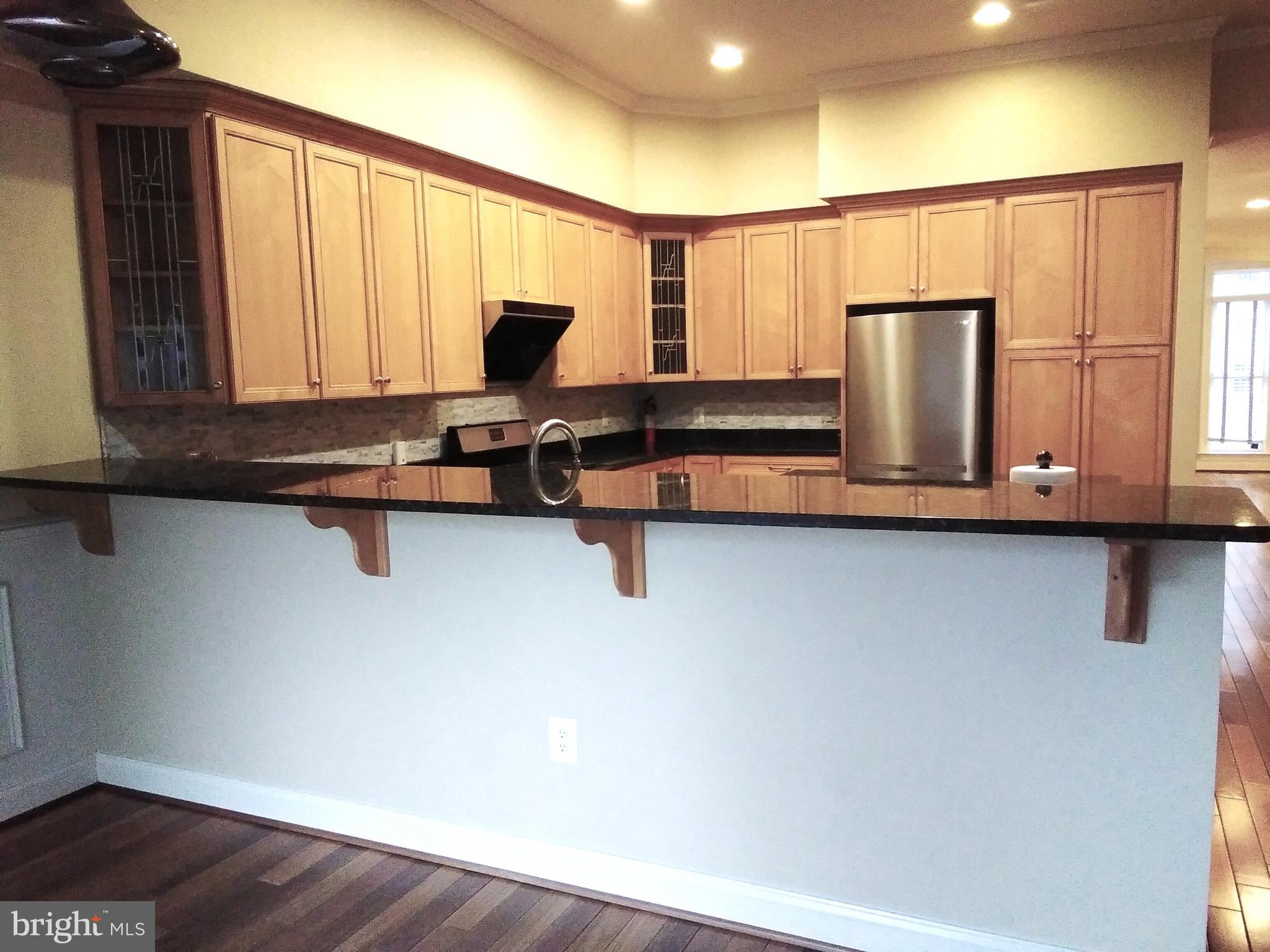 FAIRFAX PARK - Residential Lease