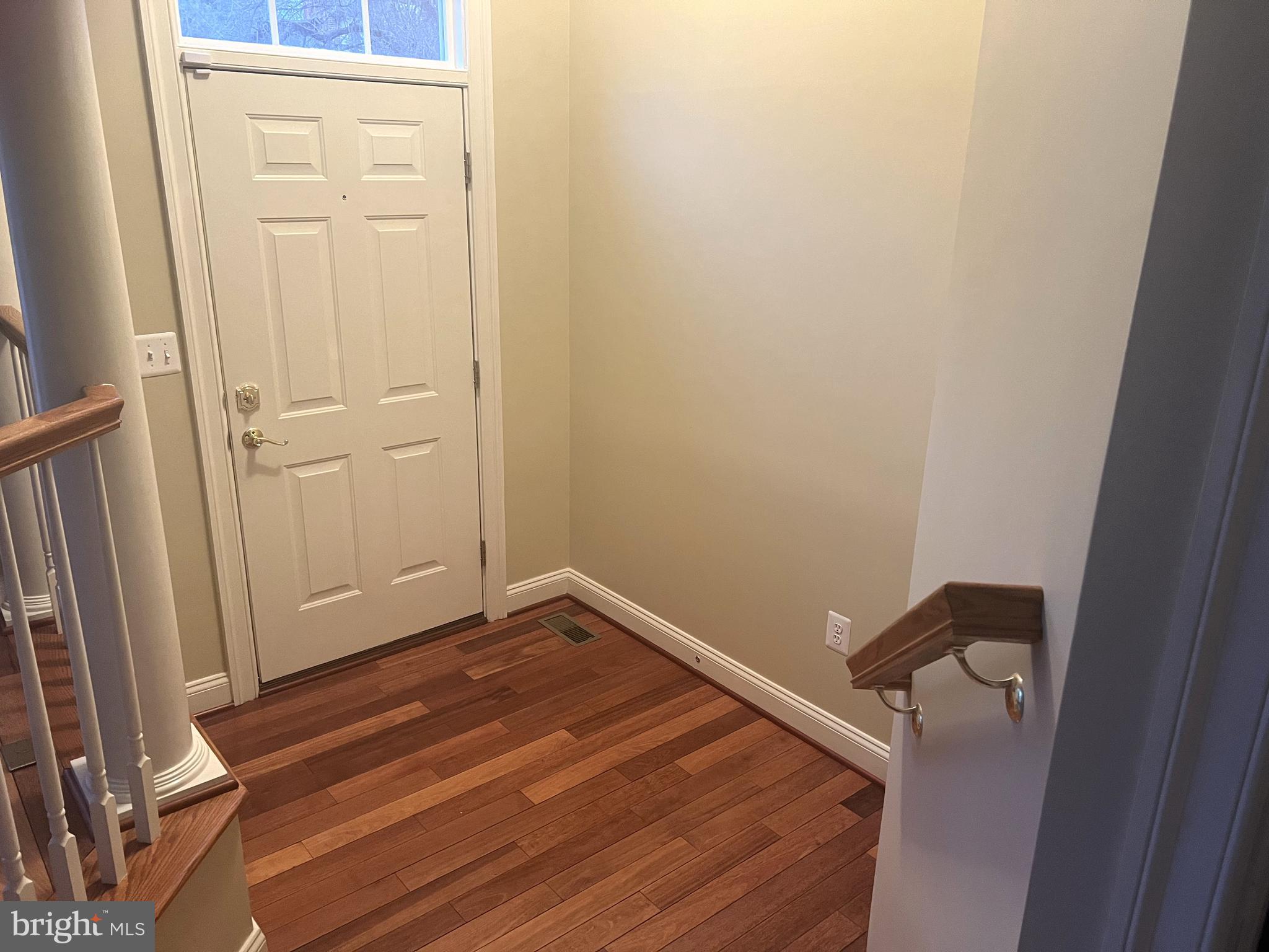 FAIRFAX PARK - Residential Lease