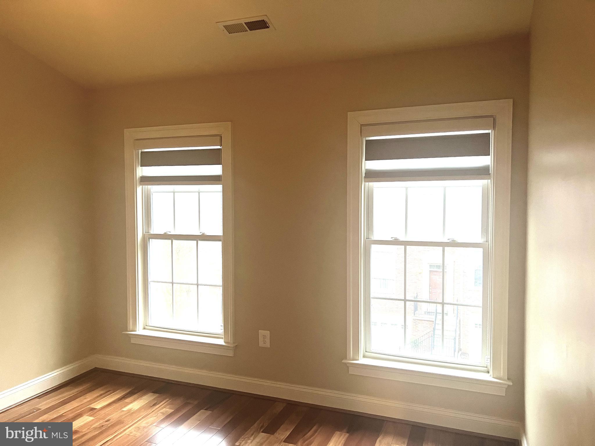 FAIRFAX PARK - Residential Lease