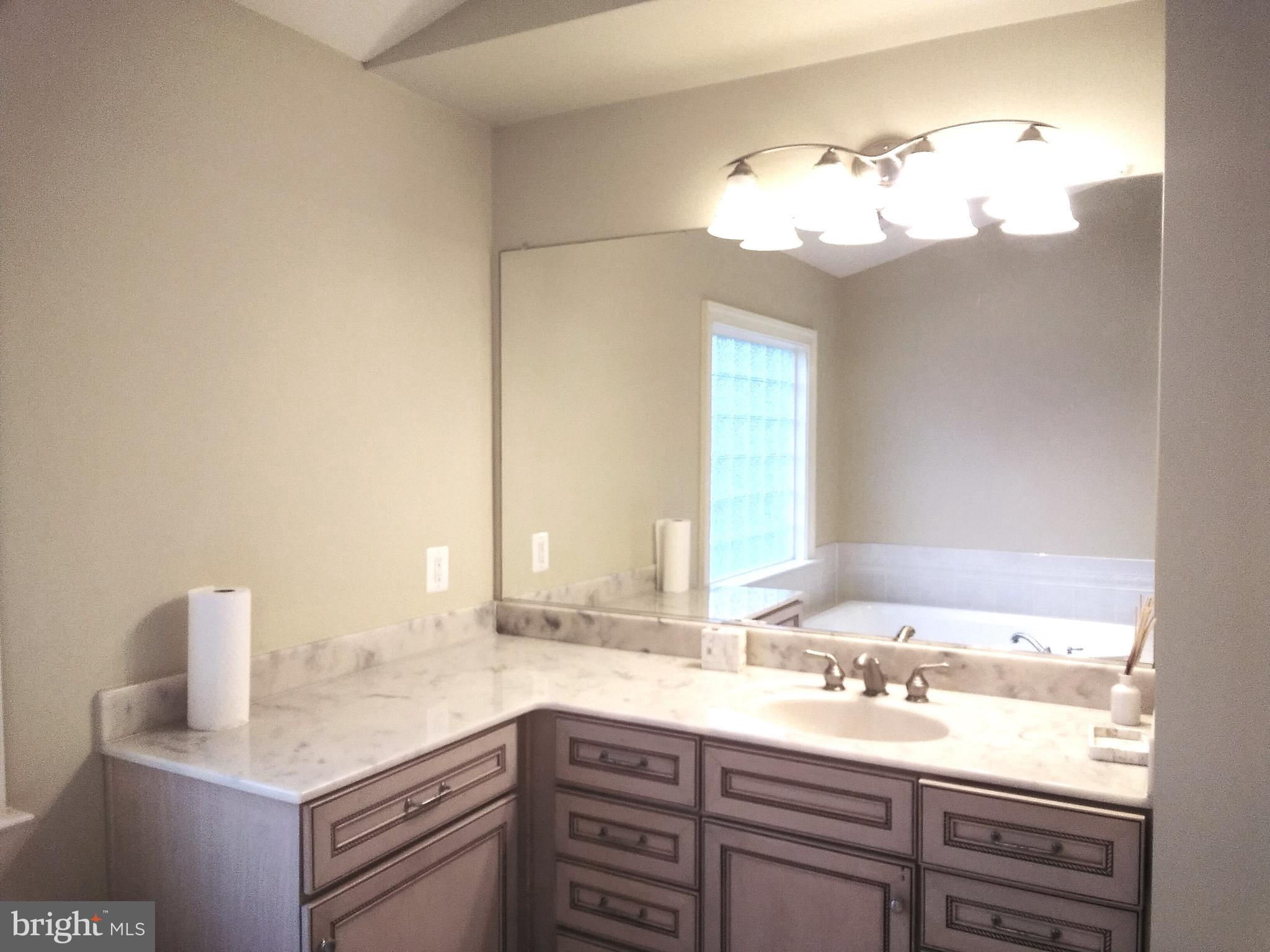 FAIRFAX PARK - Residential Lease