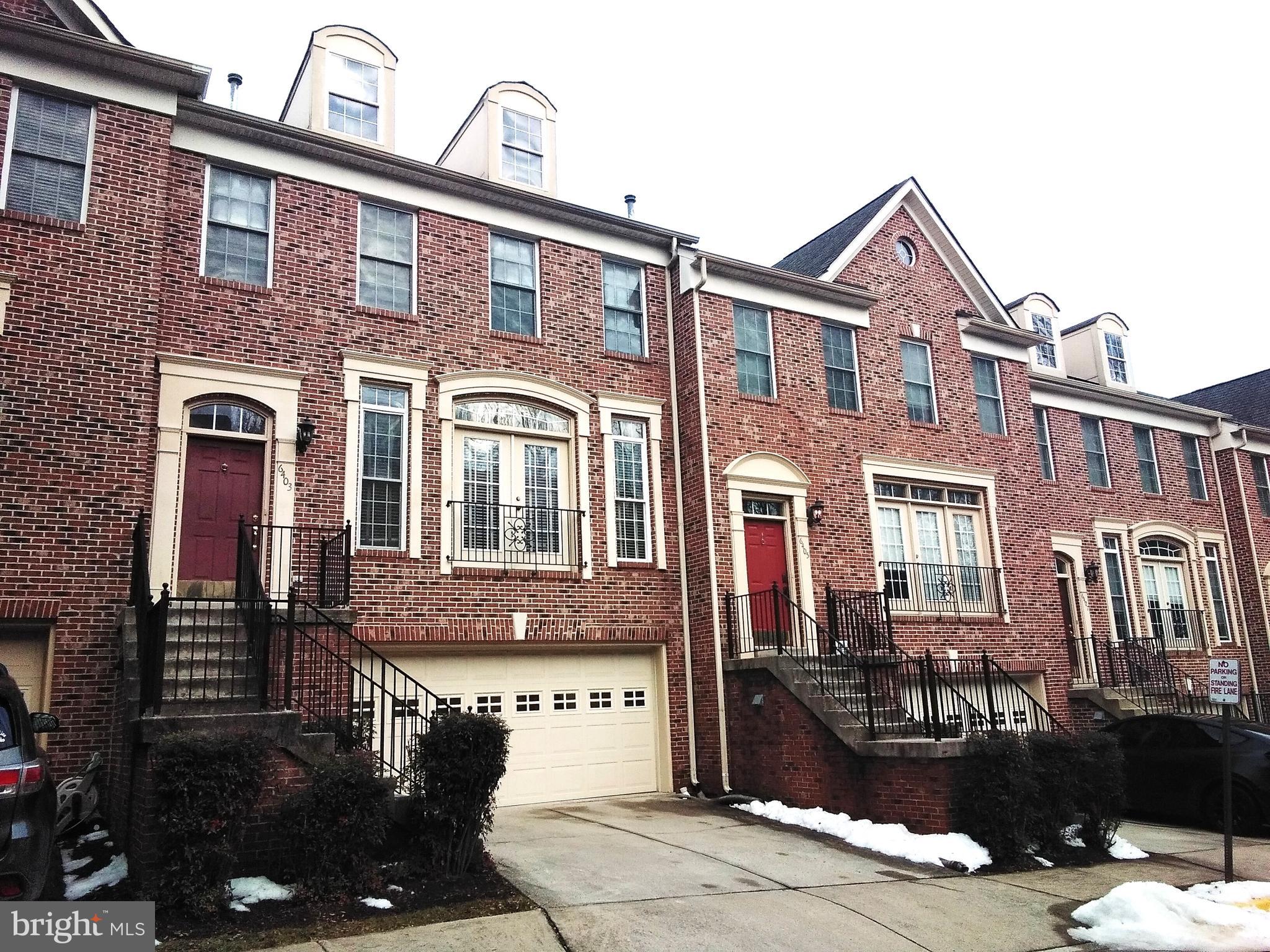 FAIRFAX PARK - Residential Lease