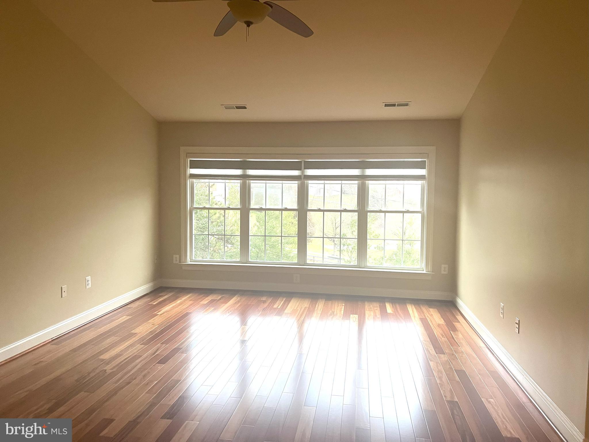 FAIRFAX PARK - Residential Lease