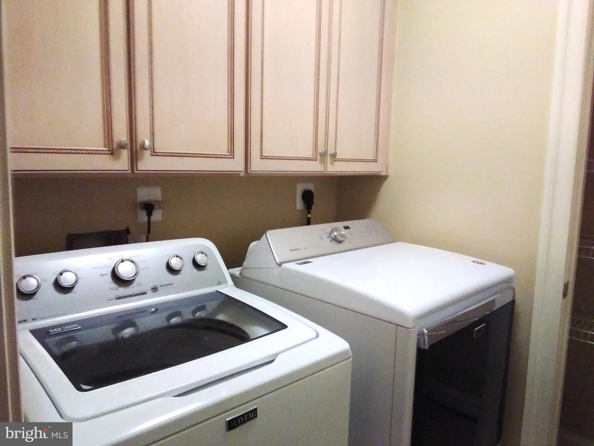 FAIRFAX PARK - Residential Lease