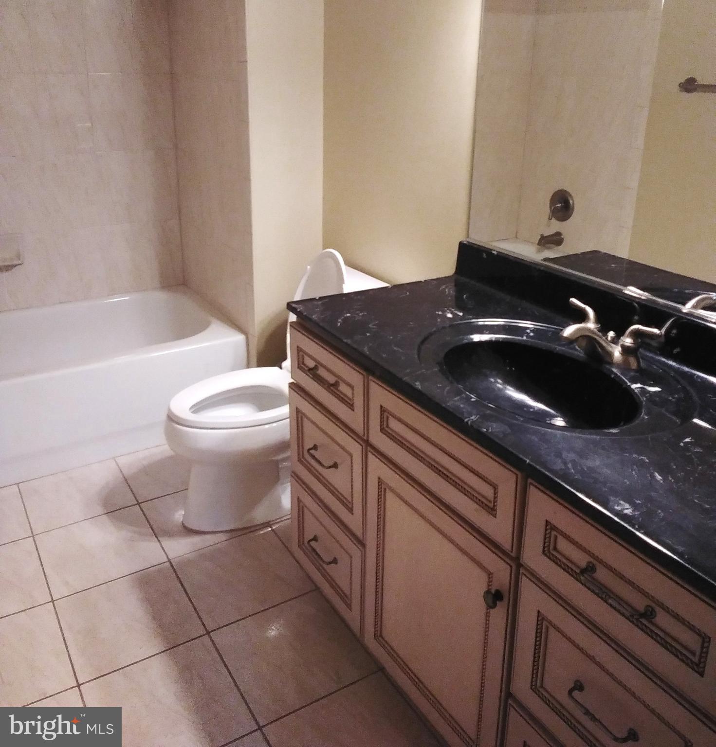 FAIRFAX PARK - Residential Lease