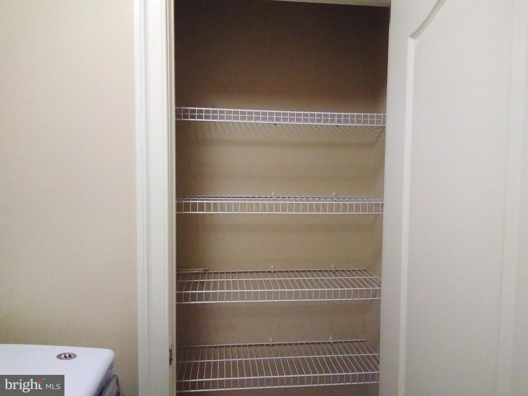 FAIRFAX PARK - Residential Lease