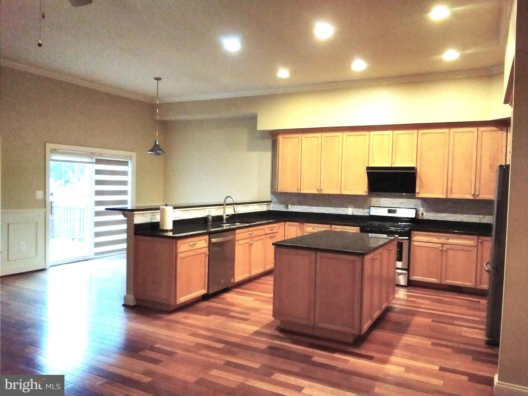 FAIRFAX PARK - Residential Lease