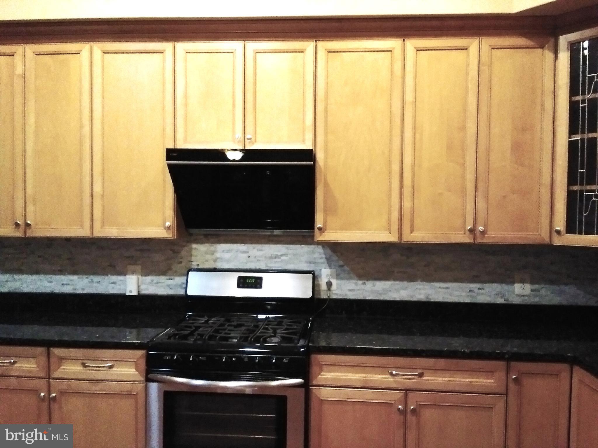 FAIRFAX PARK - Residential Lease