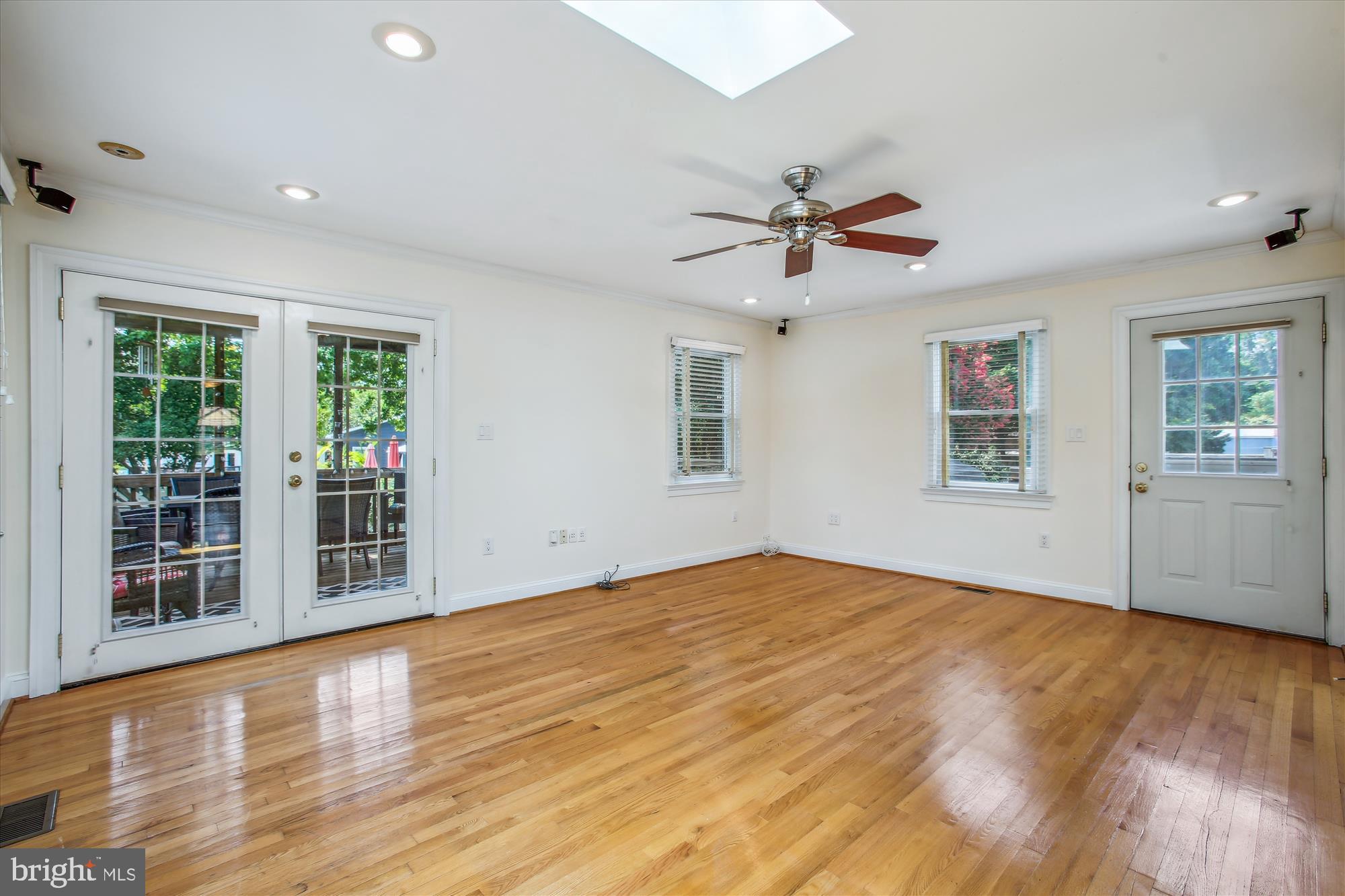 CALVERT - Residential