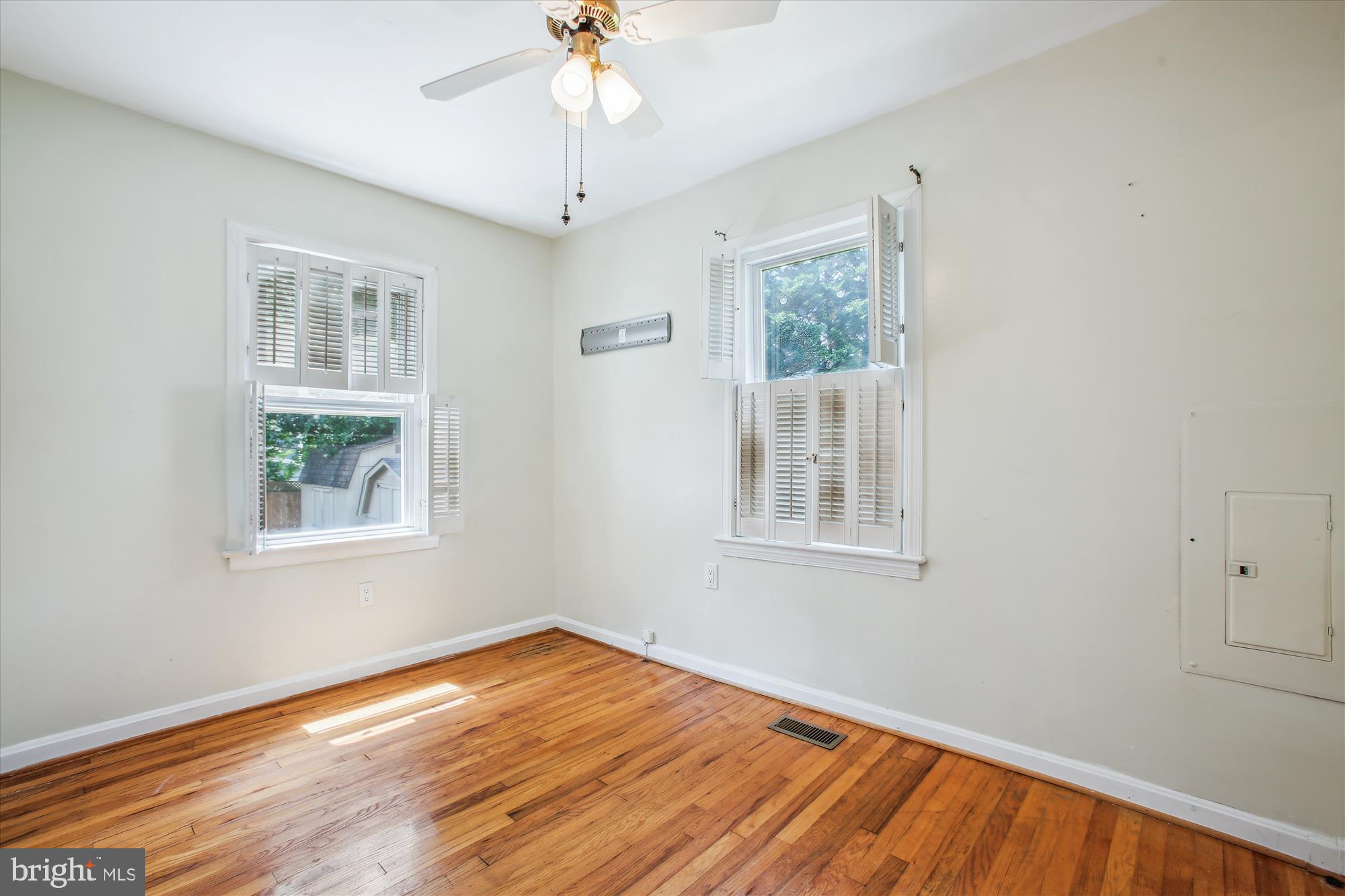 CALVERT - Residential