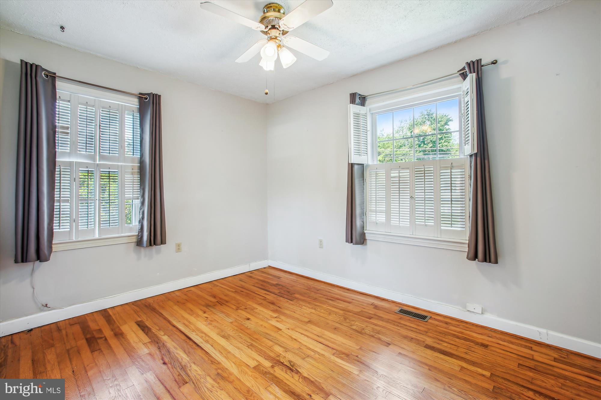 CALVERT - Residential