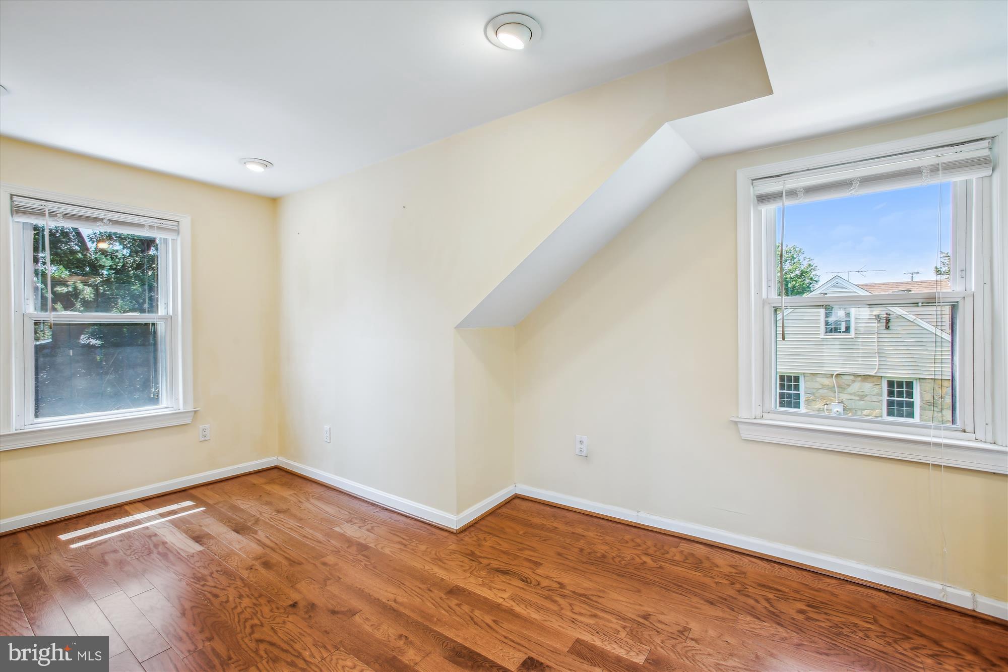 CALVERT - Residential