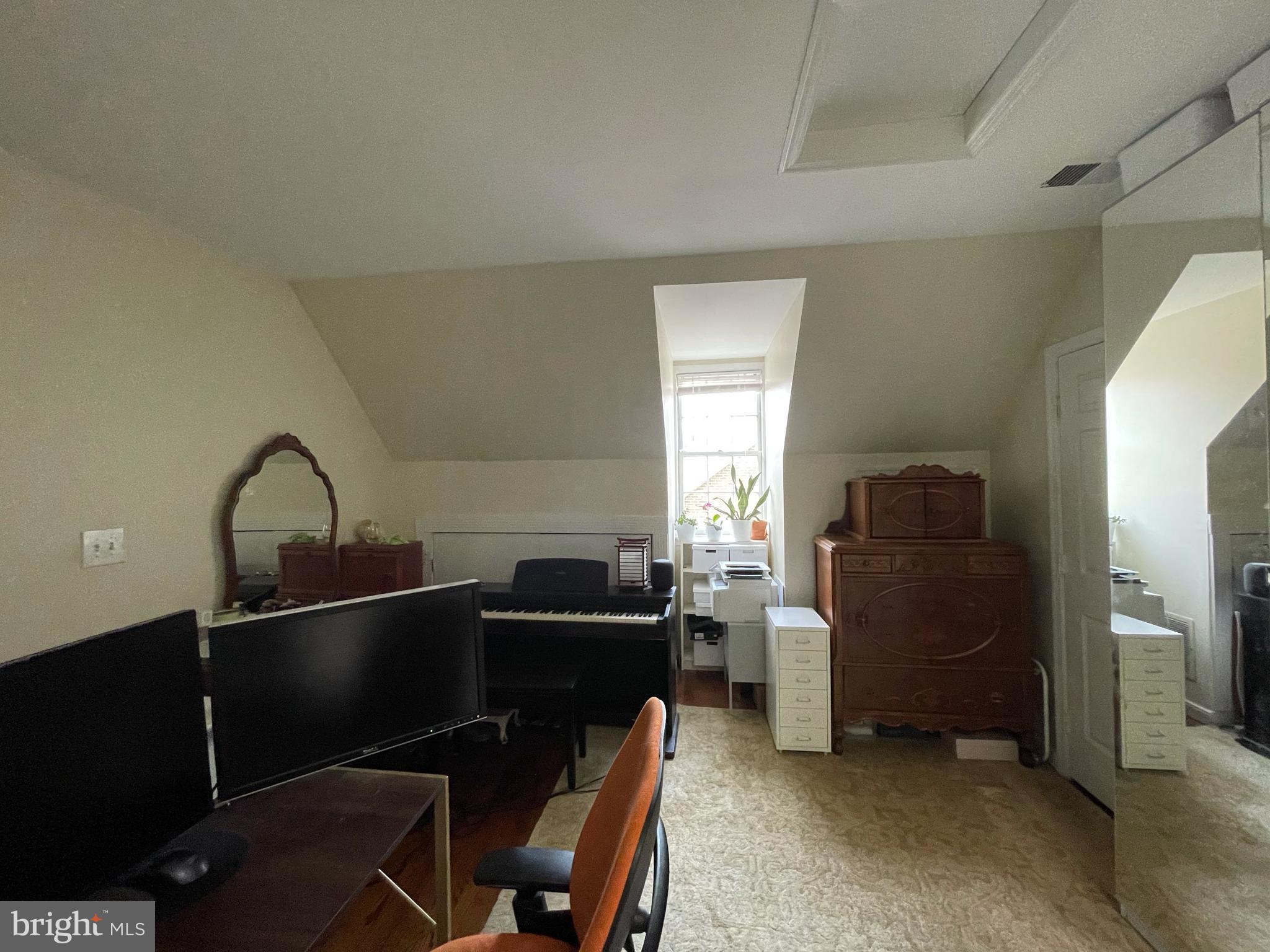 ARCH HALL - Residential Lease