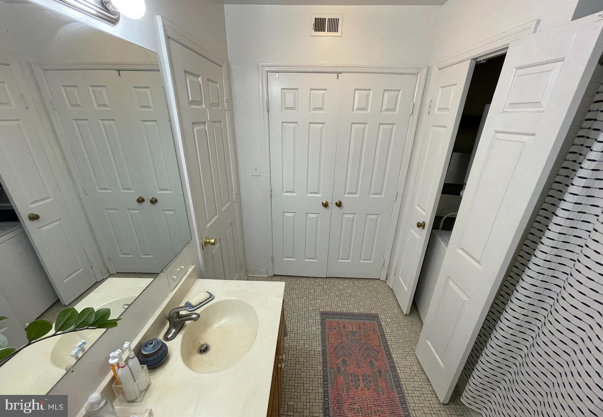 ARCH HALL - Residential Lease