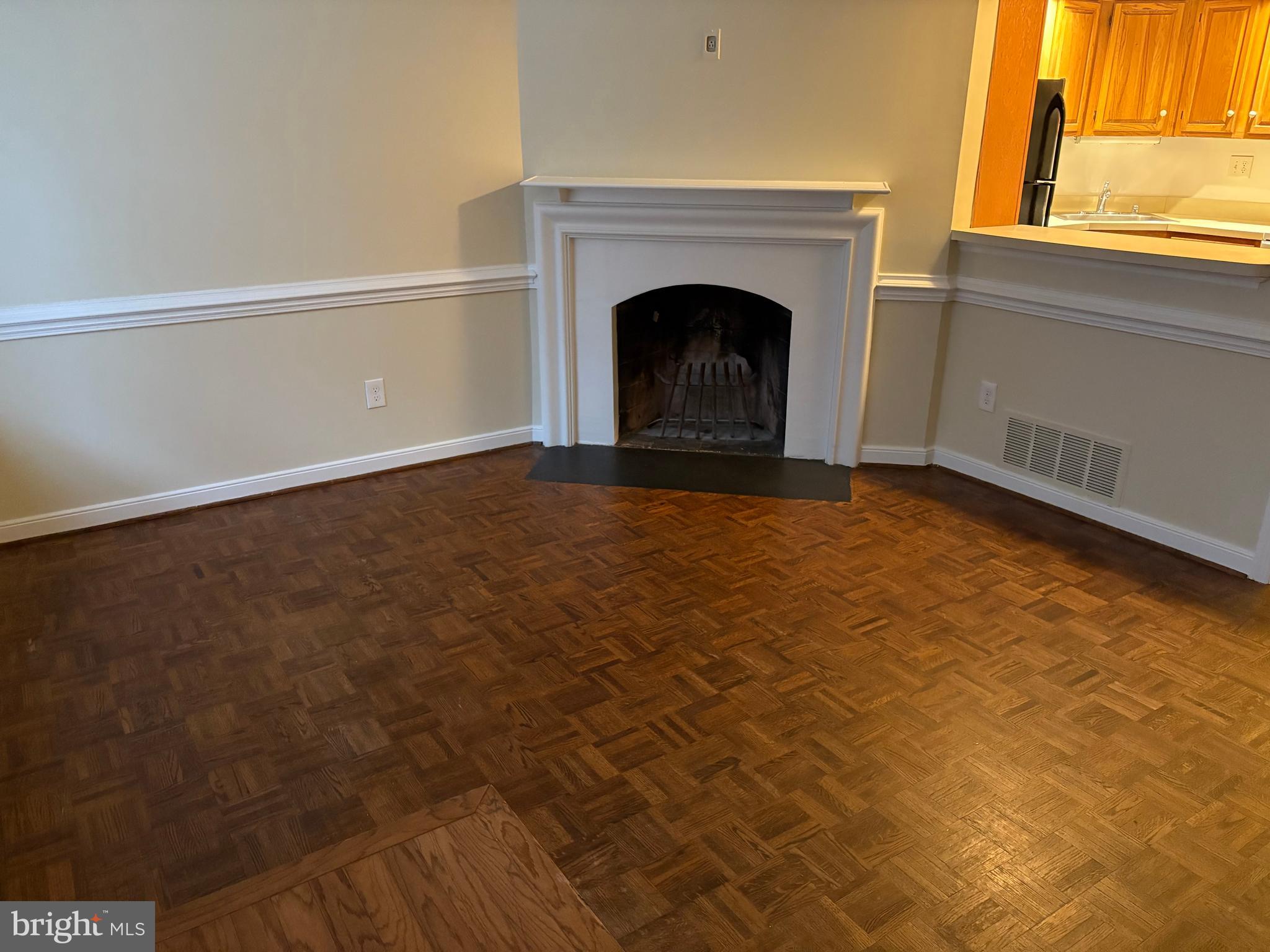 ARCH HALL - Residential Lease