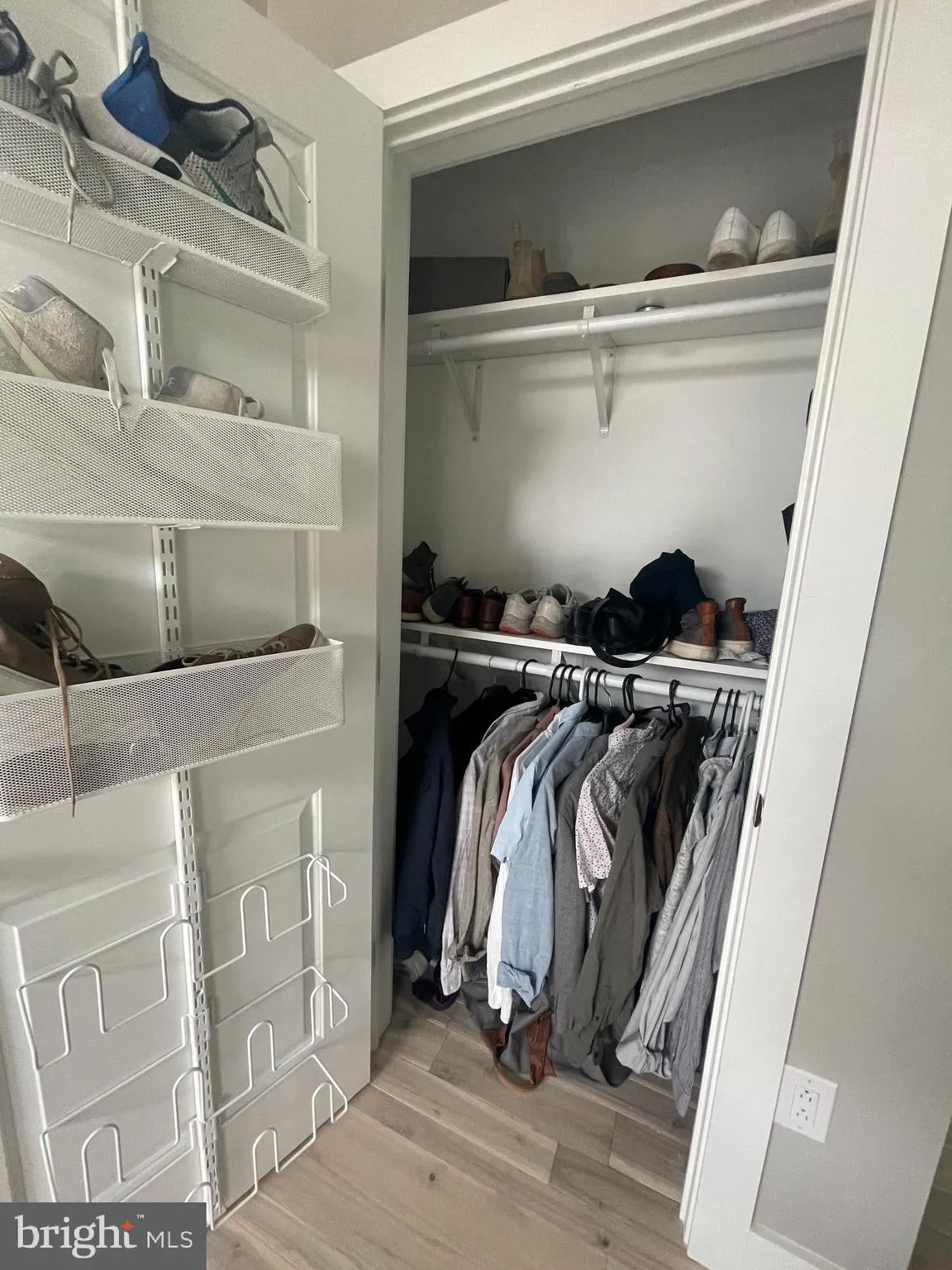 Philadelphia, Pennsylvania 19146, United States, 2 Bedrooms Bedrooms, ,3 BathroomsBathrooms,Residential,Active,128928