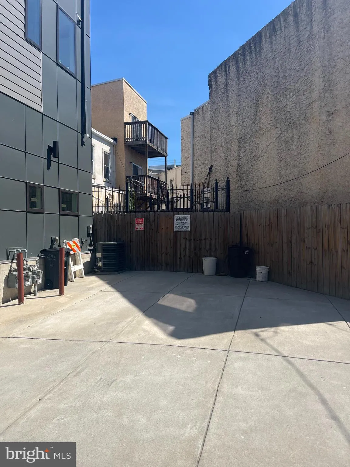 Philadelphia, Pennsylvania 19146, United States, 2 Bedrooms Bedrooms, ,3 BathroomsBathrooms,Residential,Active,128928