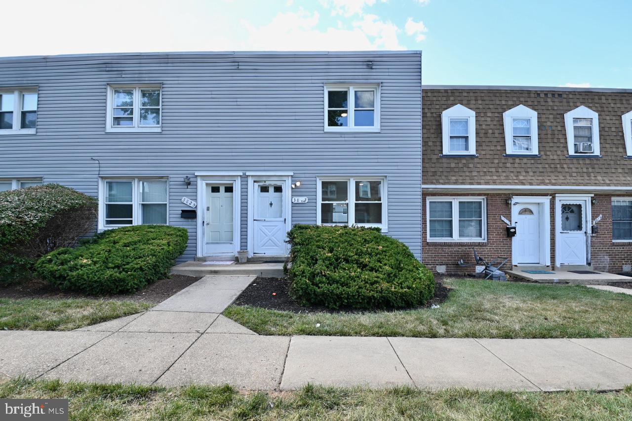 IVERSON SQUARE CONDOMINIUM - Residential Lease