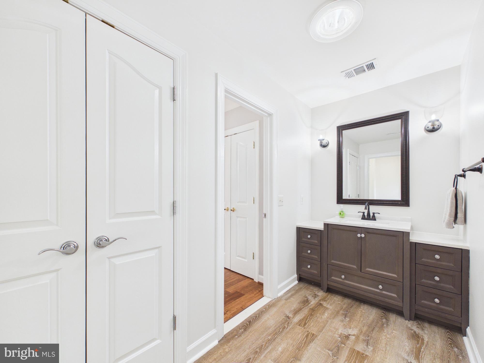 RIVER BEND - Residential