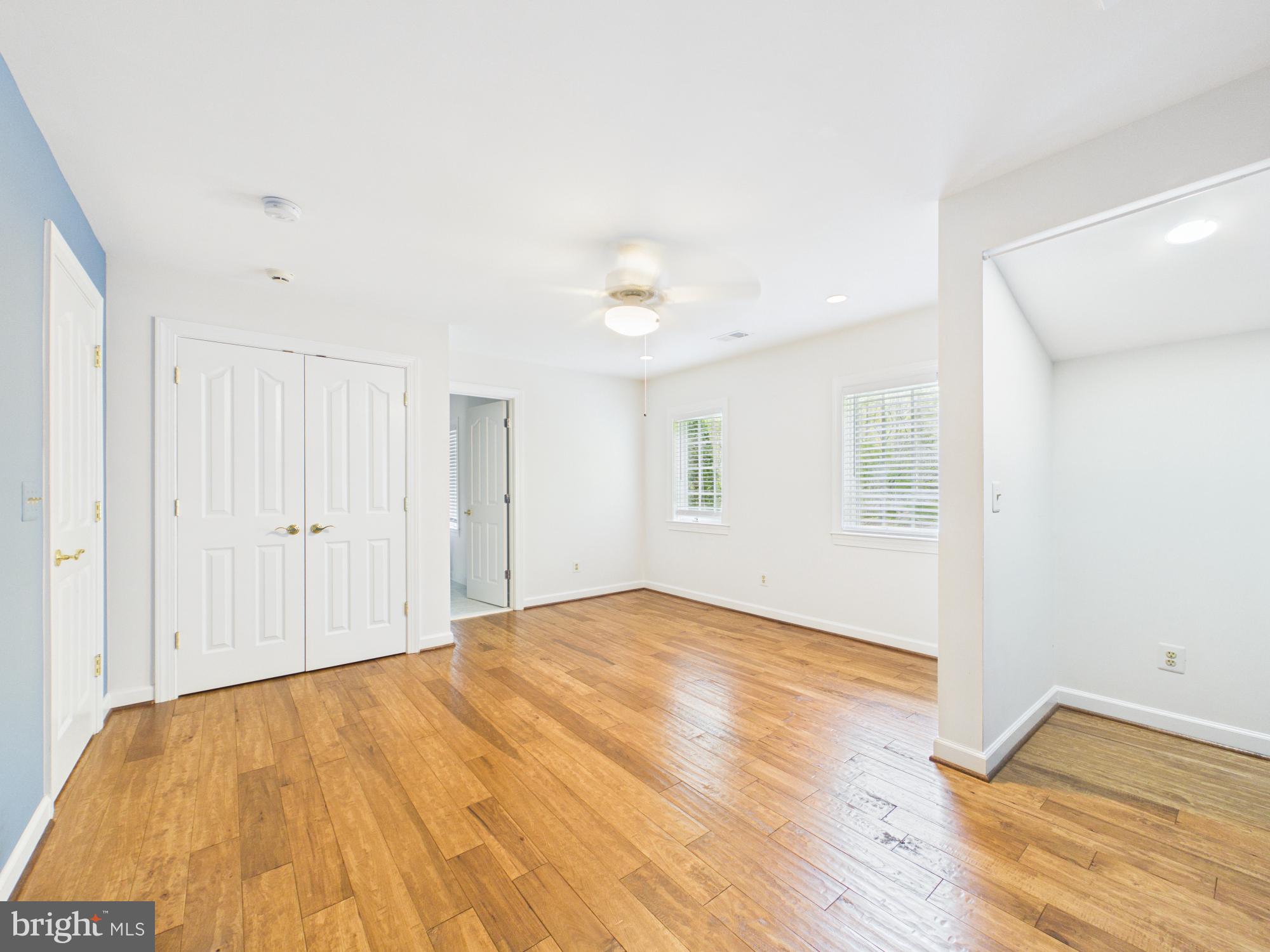 RIVER BEND - Residential