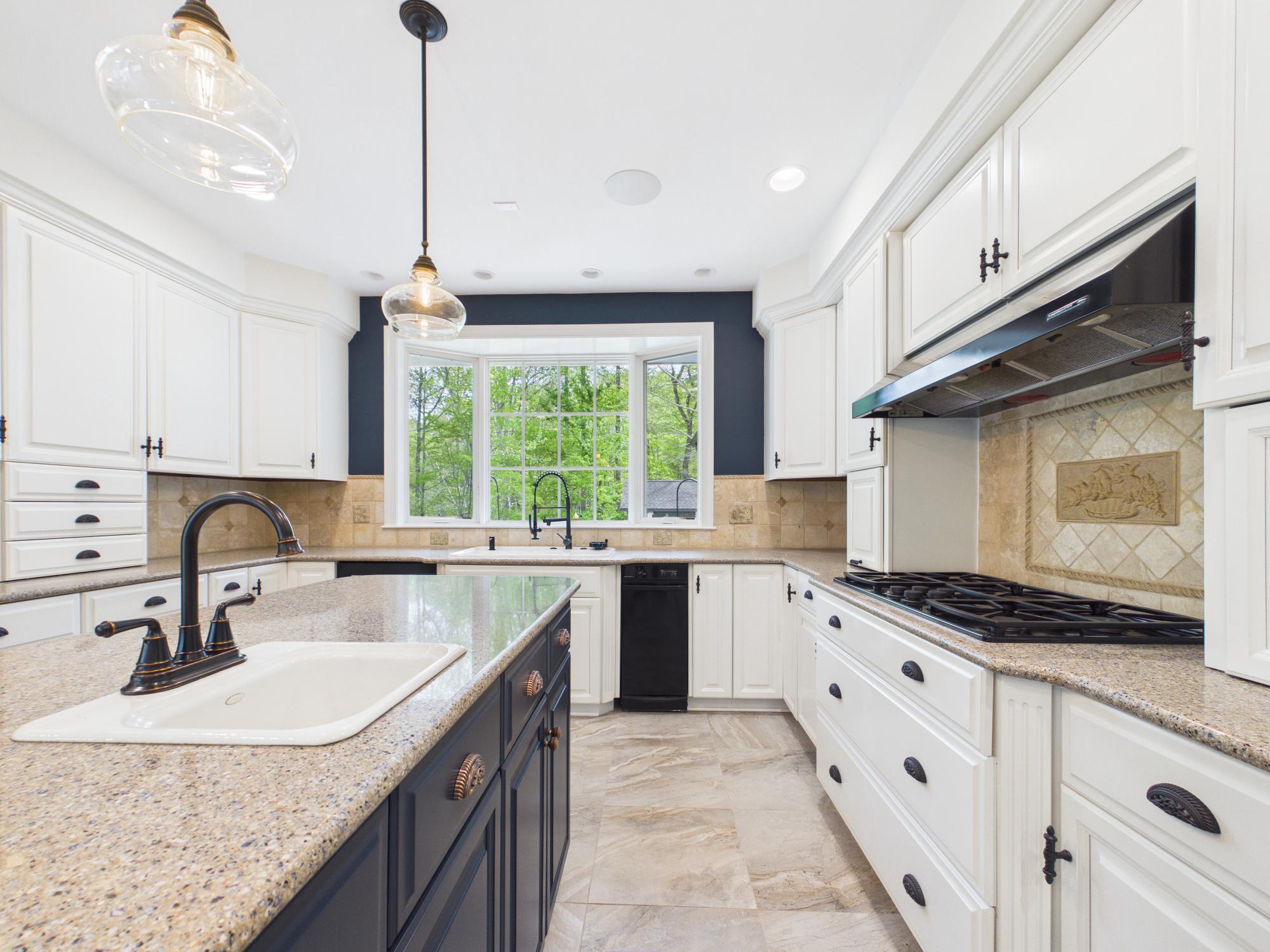 RIVER BEND - Residential