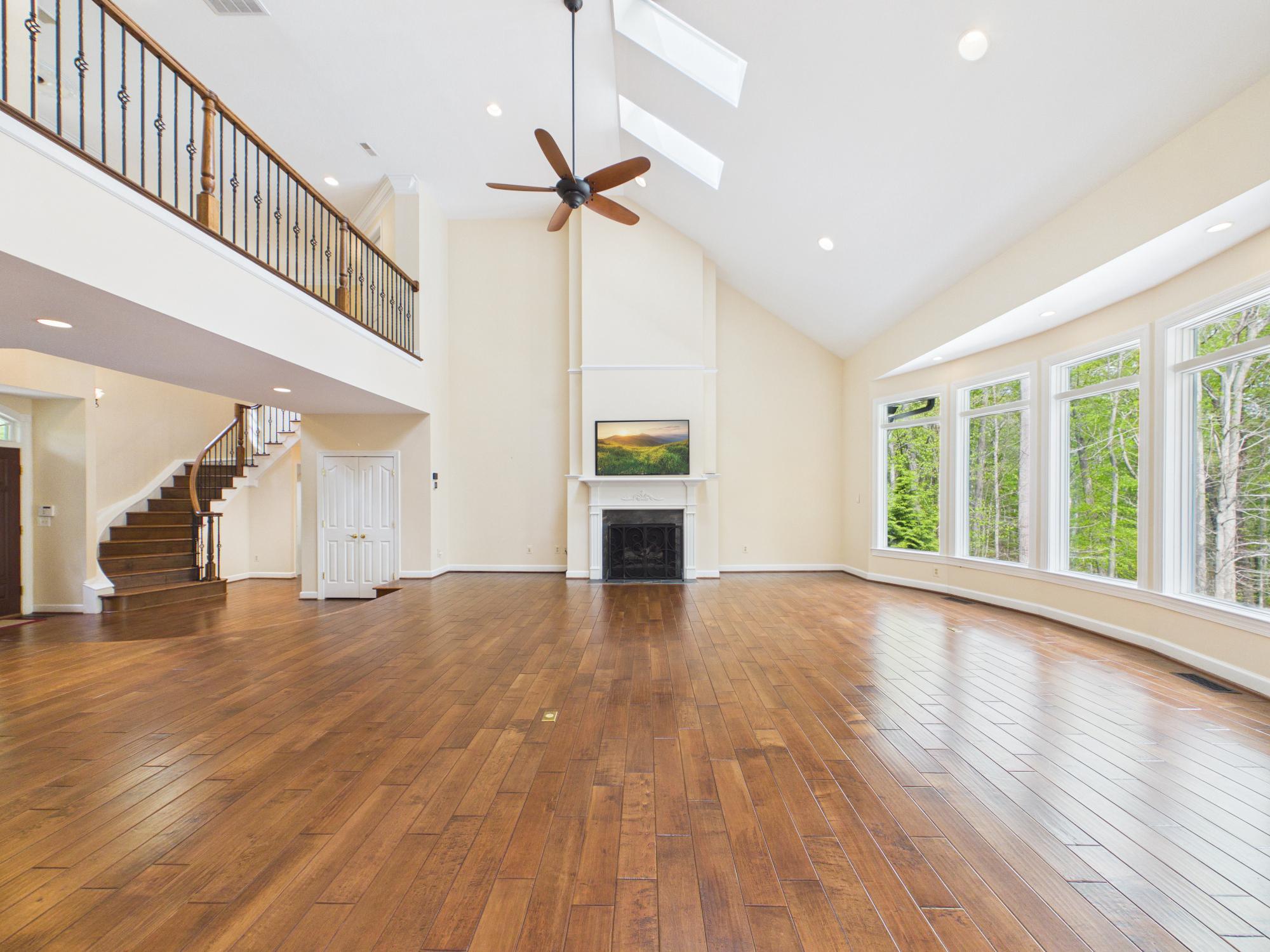 RIVER BEND - Residential