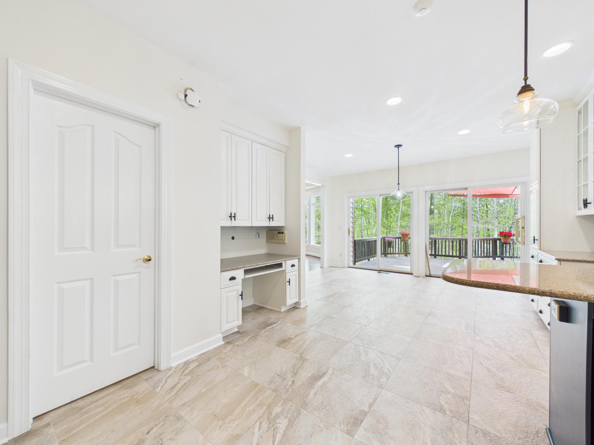 RIVER BEND - Residential