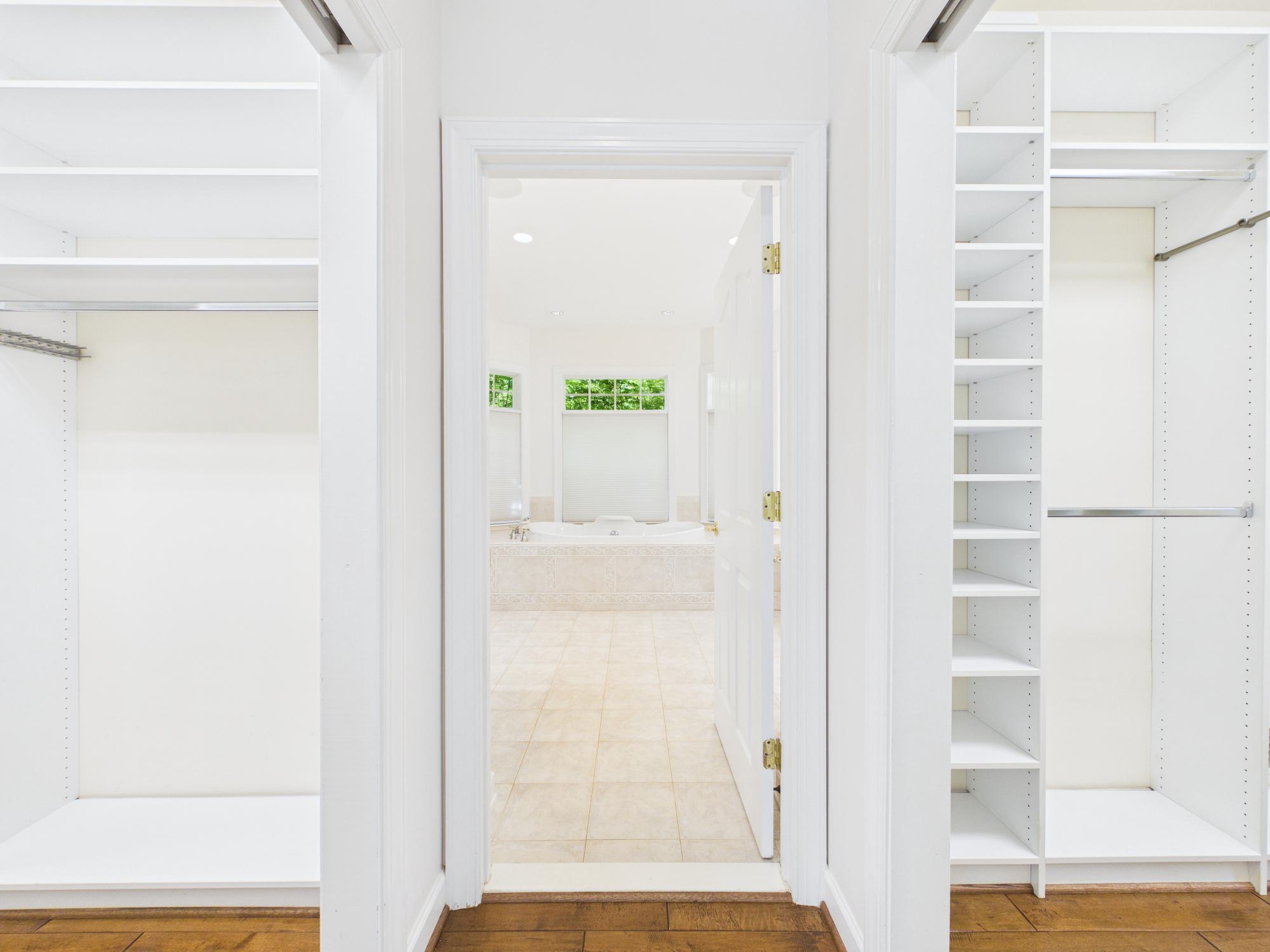 RIVER BEND - Residential