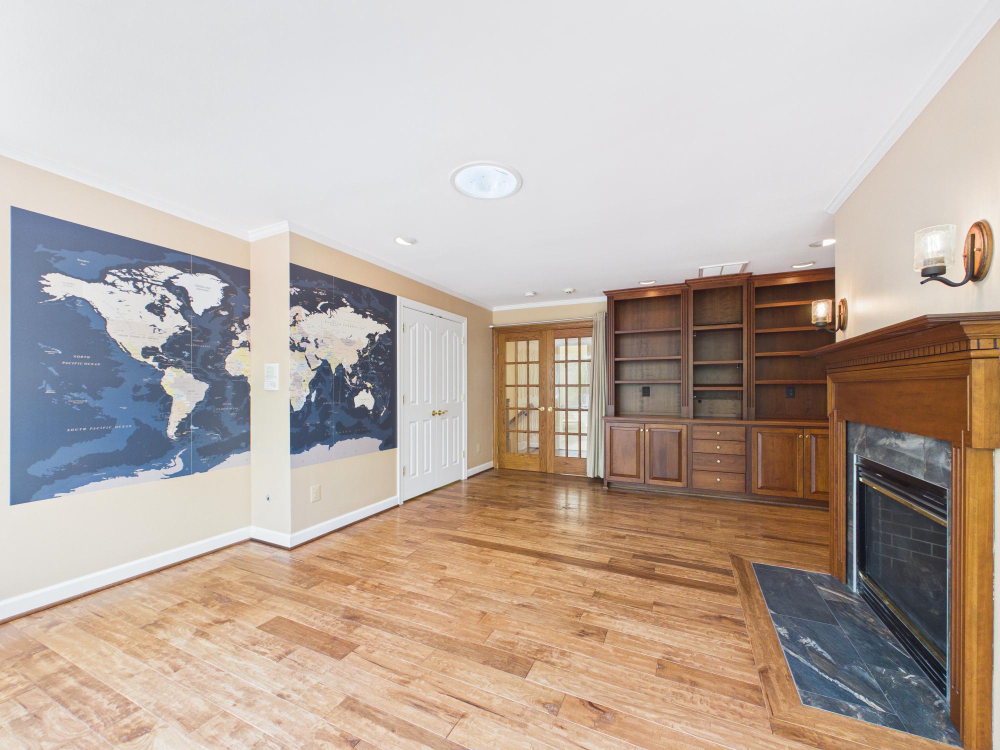 RIVER BEND - Residential