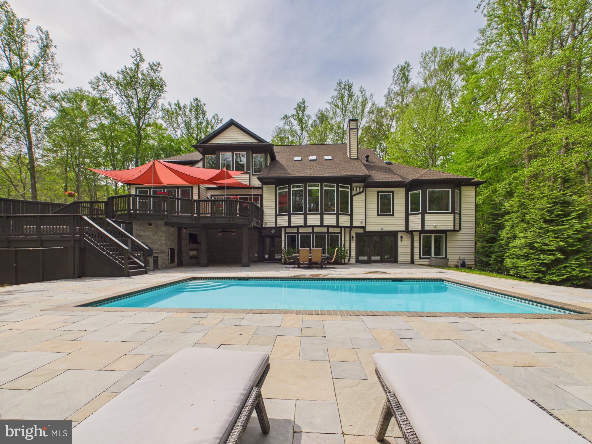 7972 PINNACLE RIDGE DRIVE