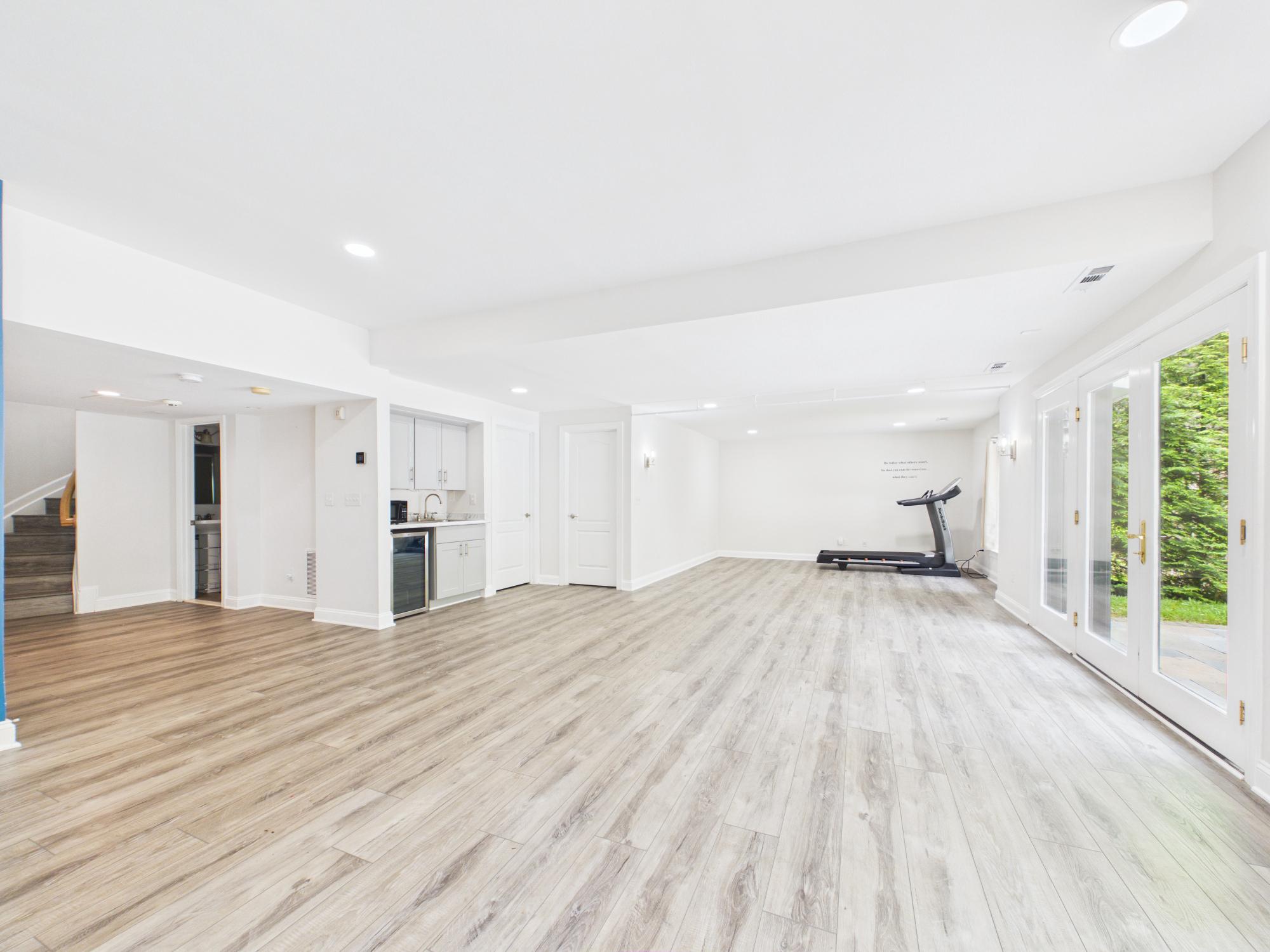 RIVER BEND - Residential