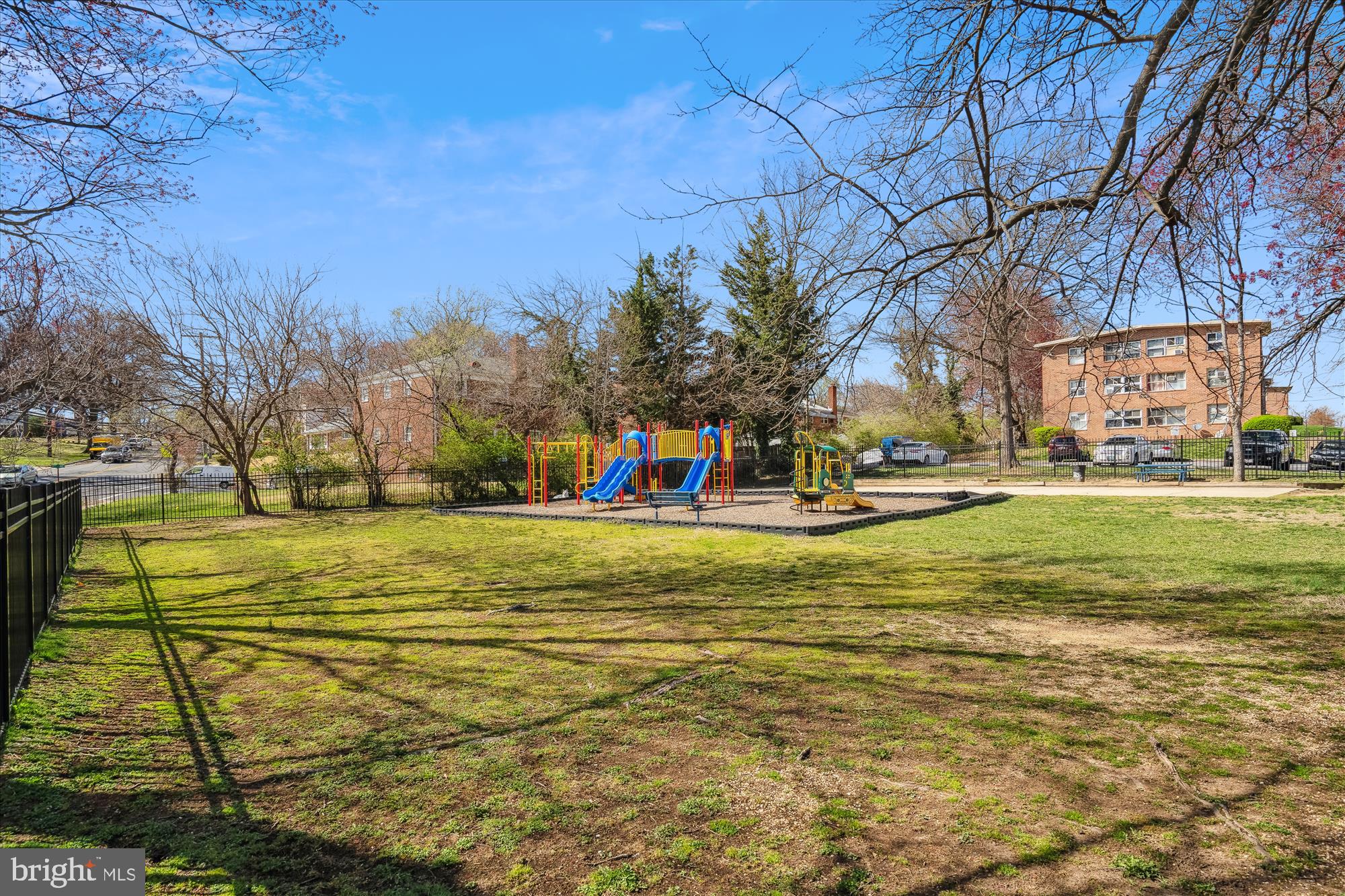 RIGGS HILL - Residential