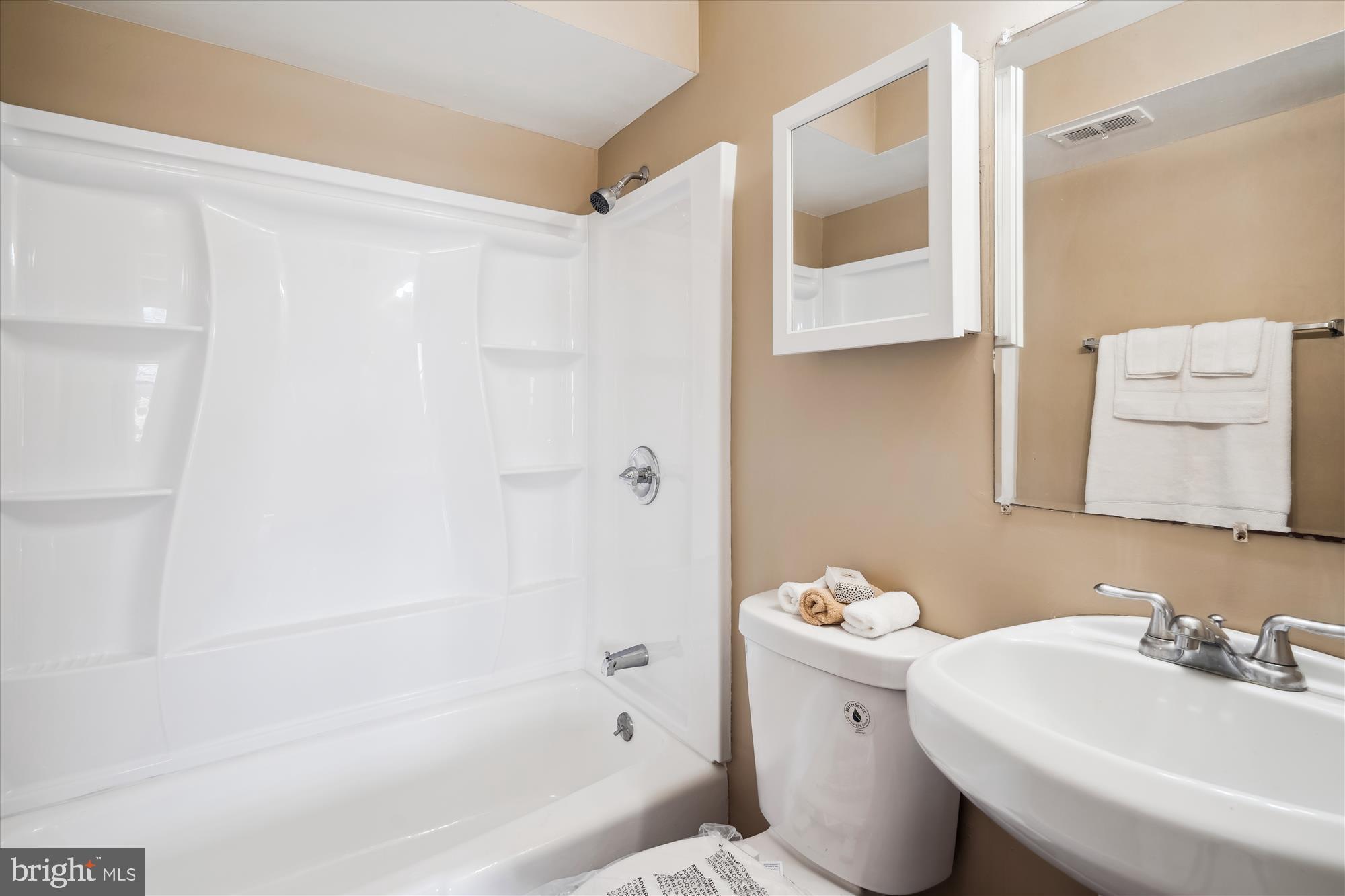 RIGGS HILL - Residential