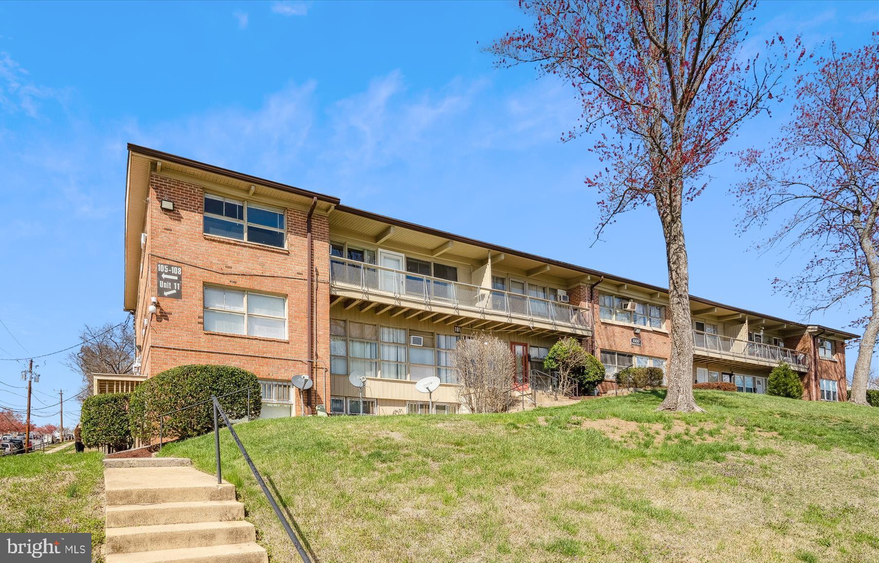 RIGGS HILL - Residential