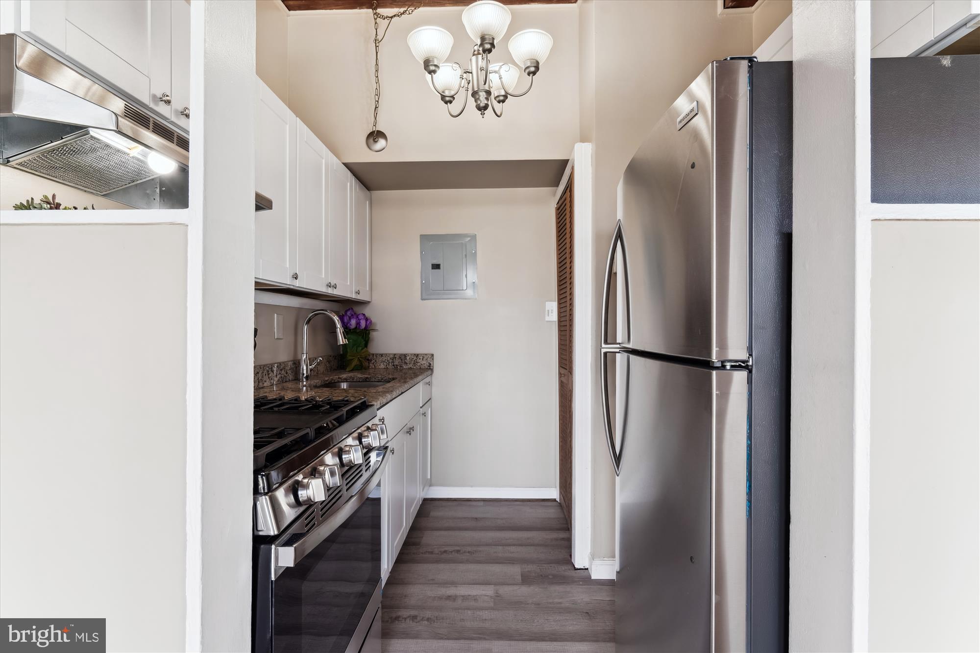 RIGGS HILL - Residential