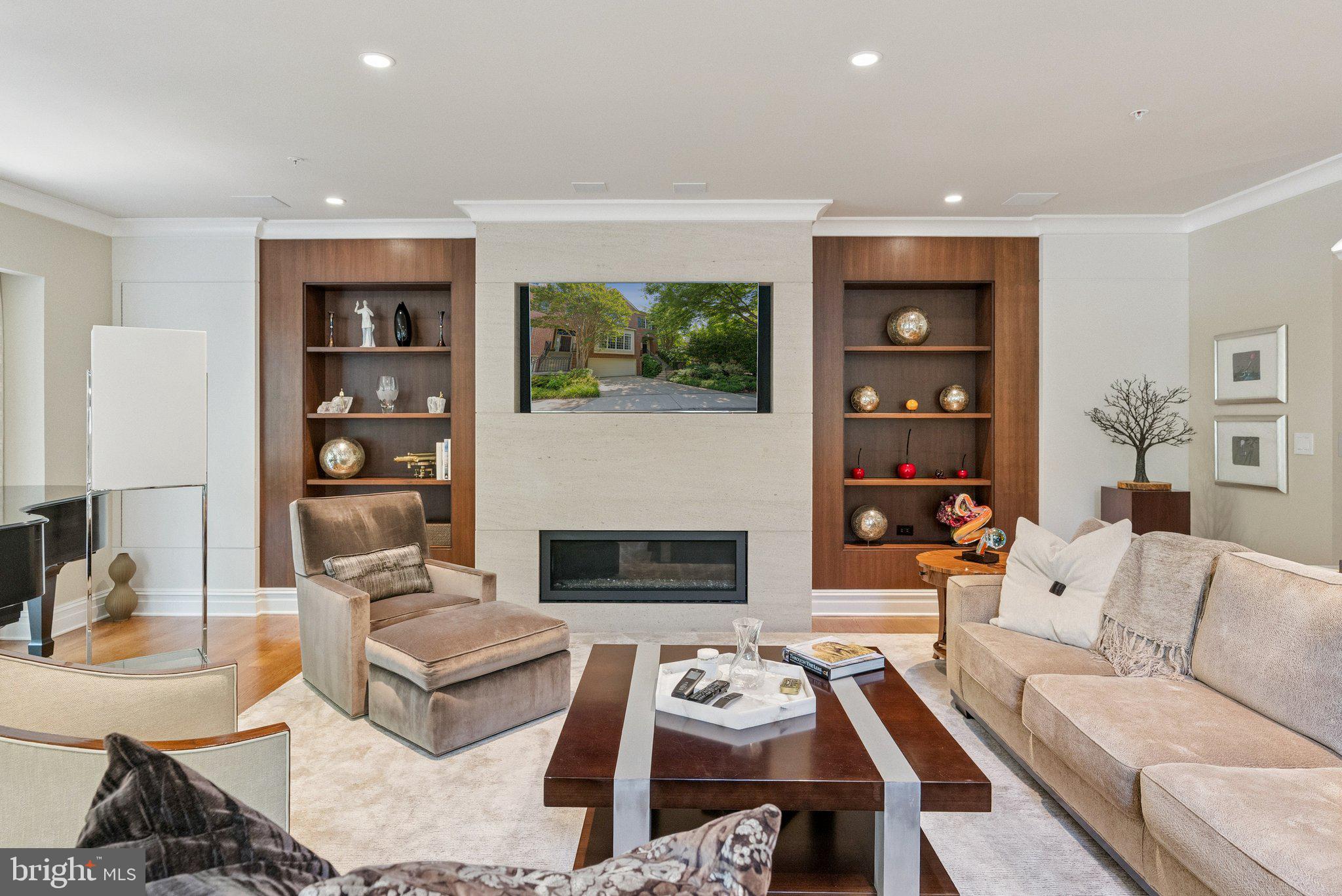 7301 BANNOCKBURN RIDGE COURT