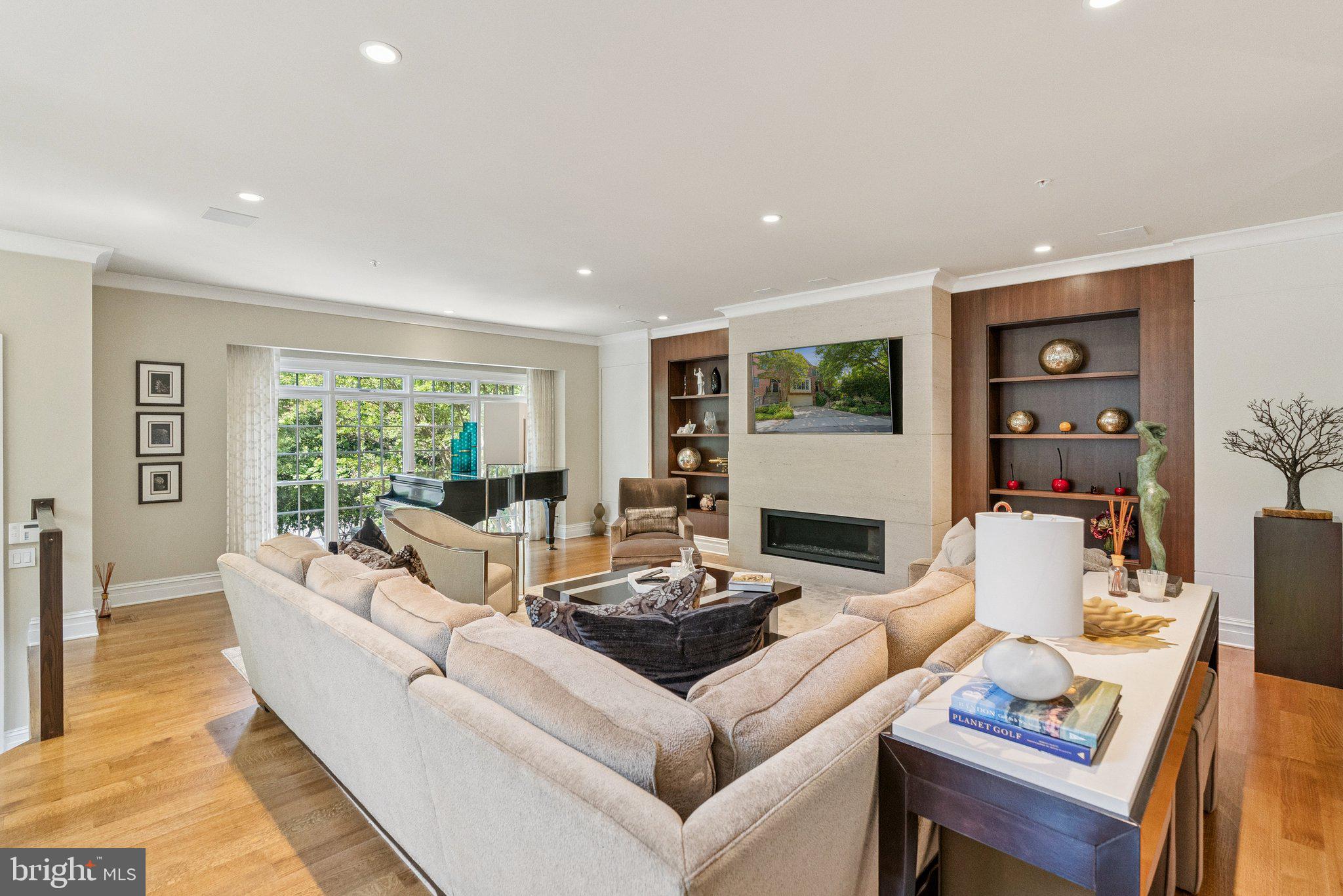 7301 BANNOCKBURN RIDGE COURT