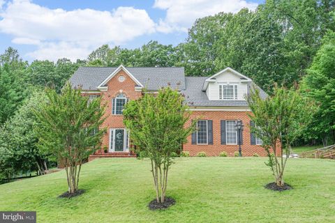4904 CHARMED COURT WOODBRIDGE VA 22192