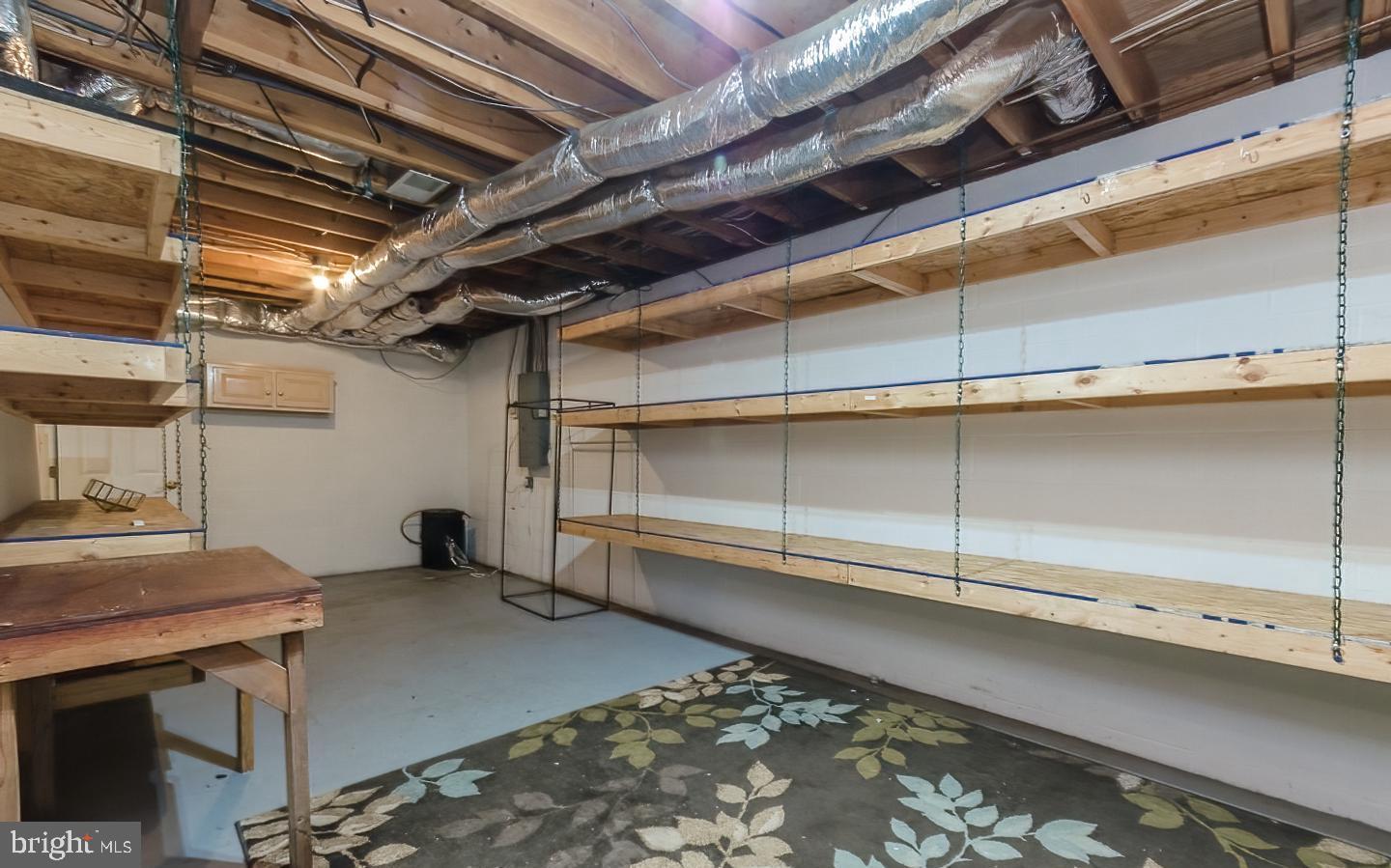 WOODBRIER MANOR - Residential