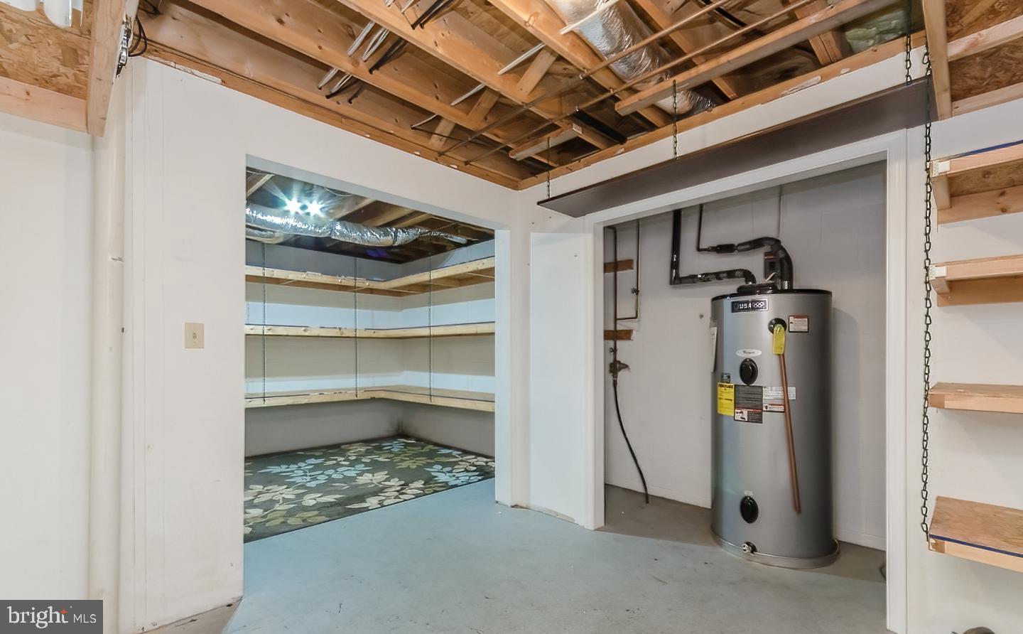 WOODBRIER MANOR - Residential