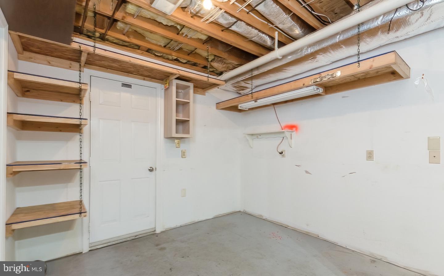 WOODBRIER MANOR - Residential