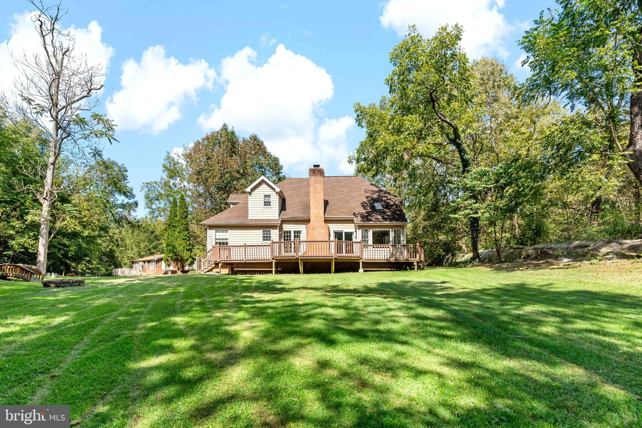 WOODBRIER MANOR - Residential