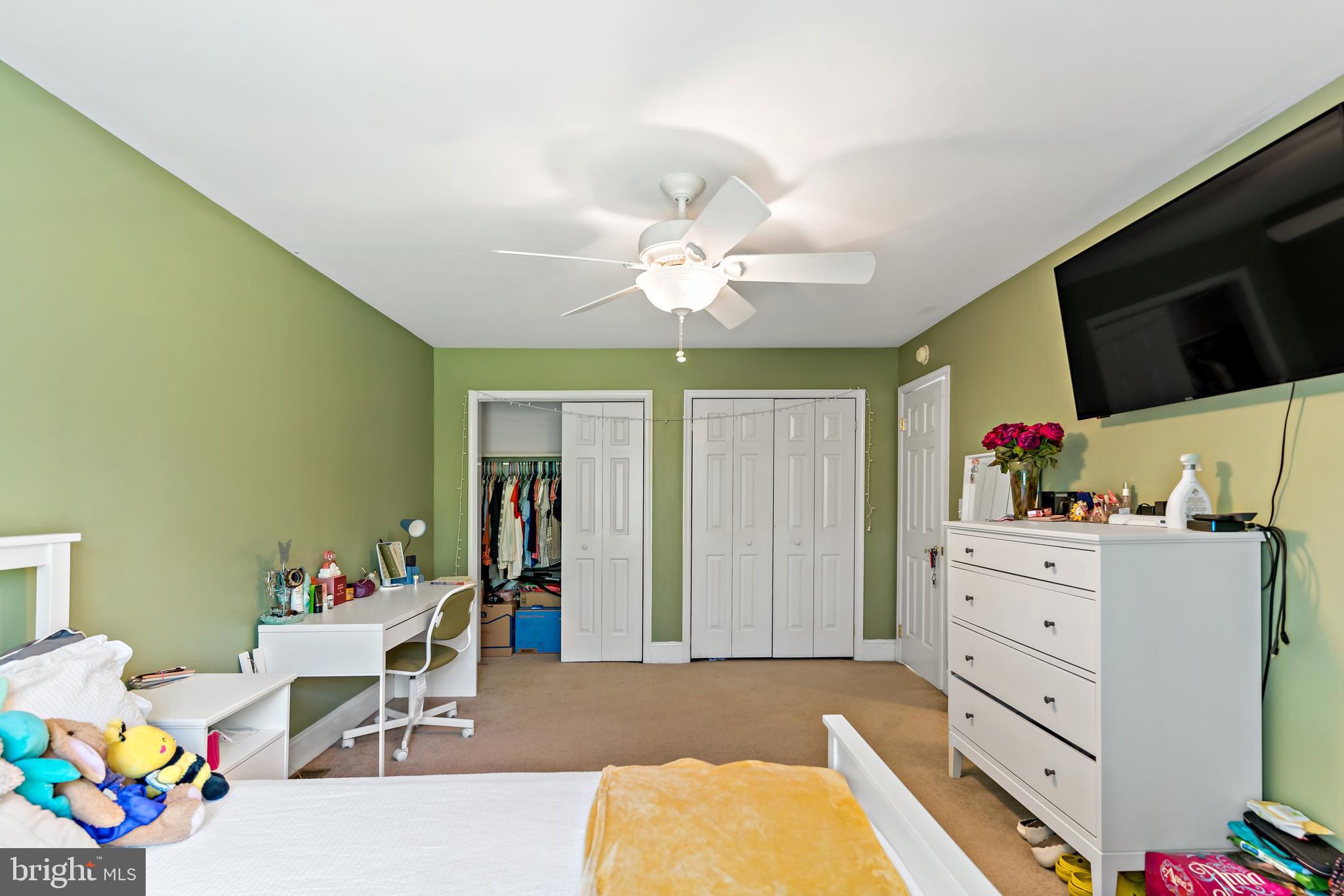 WOODBRIER MANOR - Residential