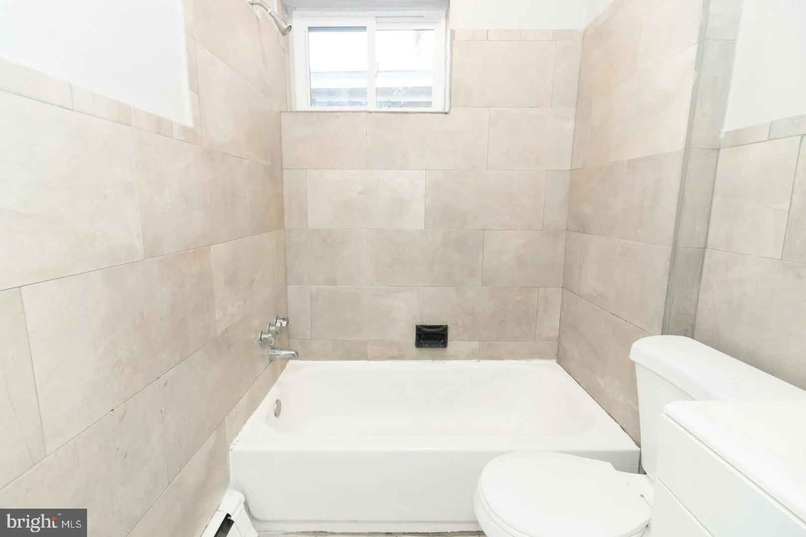 Trenton, New Jersey 08609, United States, 5 Bedrooms Bedrooms, ,Residential,Coming Soon,242992