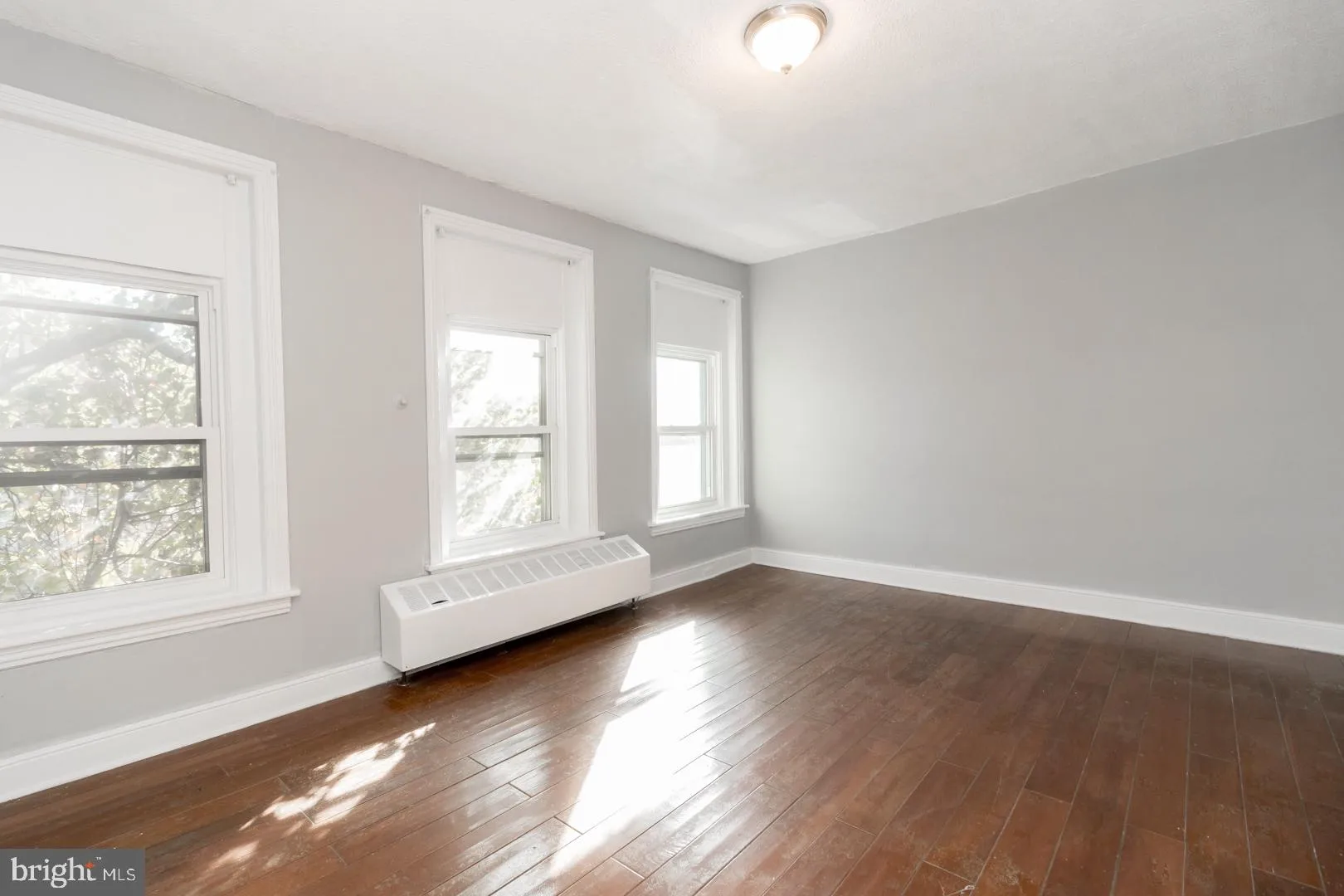 Trenton, New Jersey 08609, United States, 5 Bedrooms Bedrooms, ,Residential,Coming Soon,242992