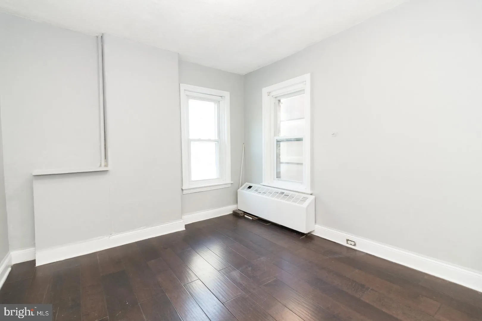 Trenton, New Jersey 08609, United States, 5 Bedrooms Bedrooms, ,Residential,Coming Soon,242992